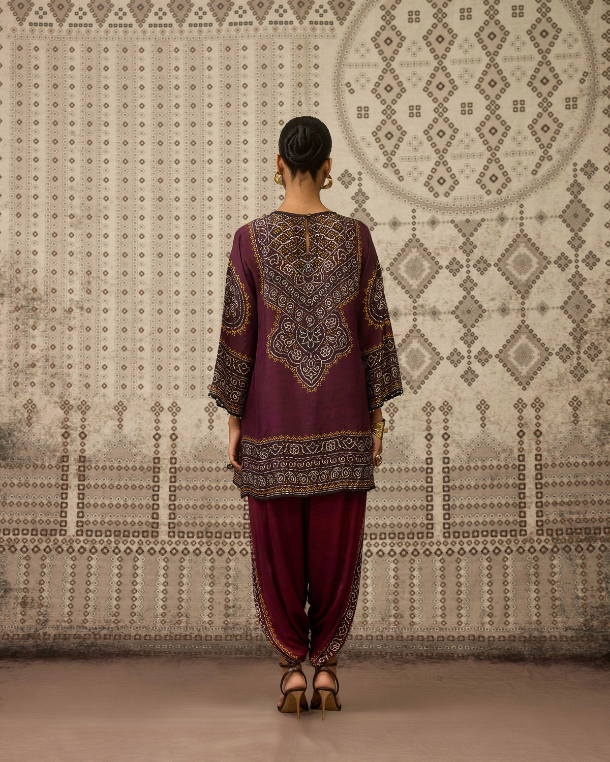 BANDHEJ : Resham
