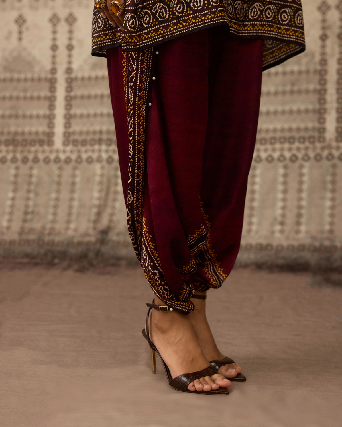 BANDHEJ : Resham