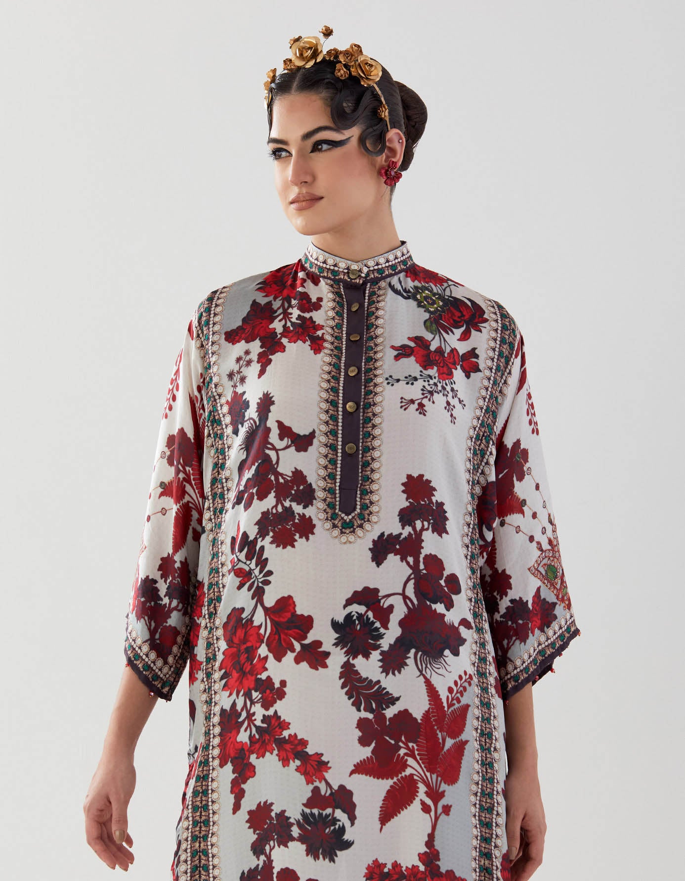 Nizam : Ghazala - Ivory/Red