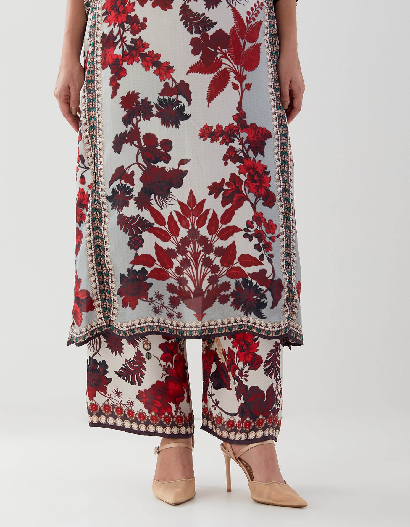 Nizam : Ghazala - Ivory/Red