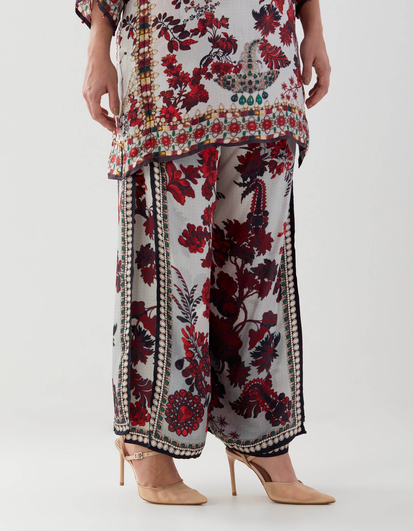 Nizam : Ghazal/Gloria - Ivory/Red