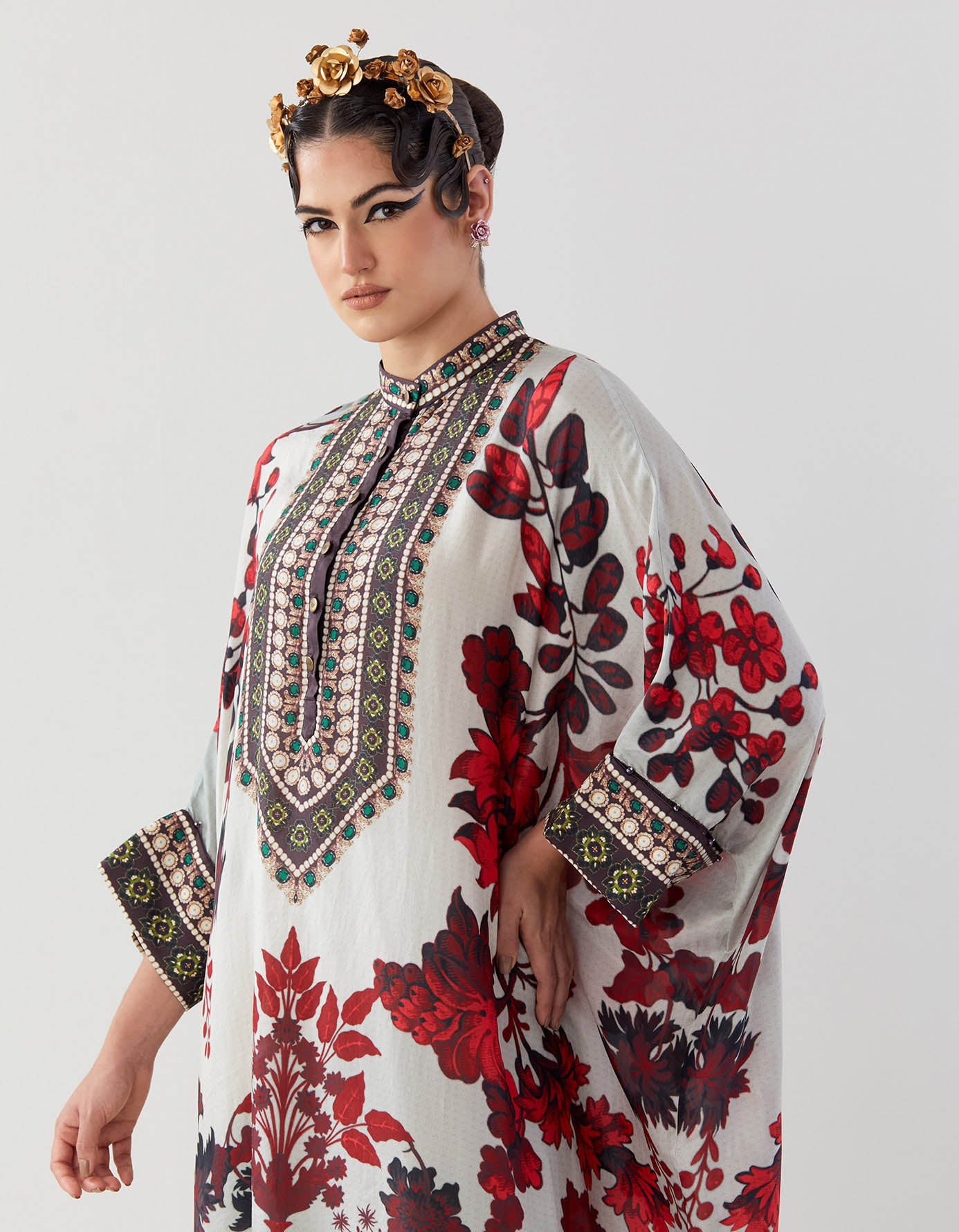 Nizam : Chanel 36" - Ivory/Red
