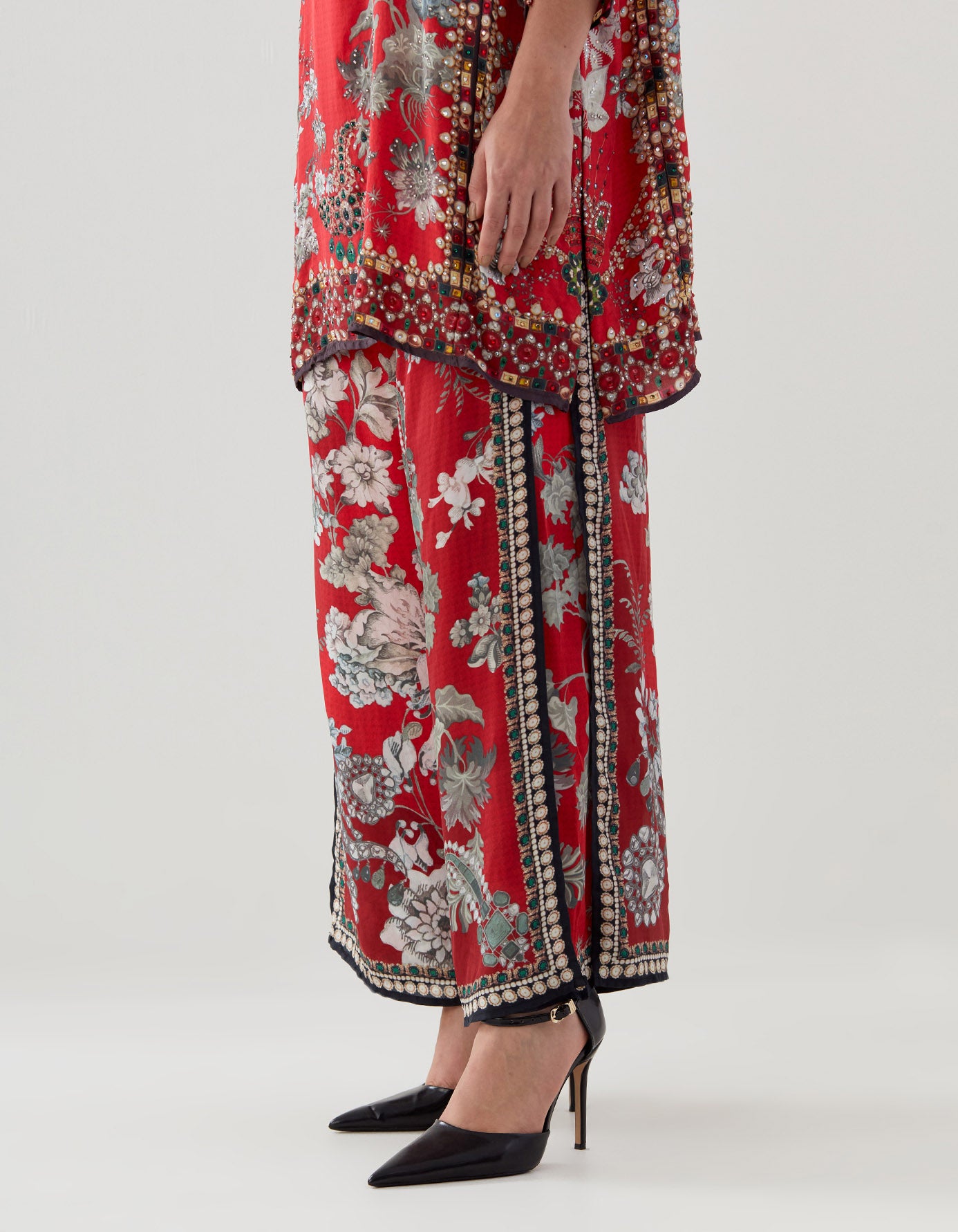Nizam : Ghazal/Gloria - Red/Slate