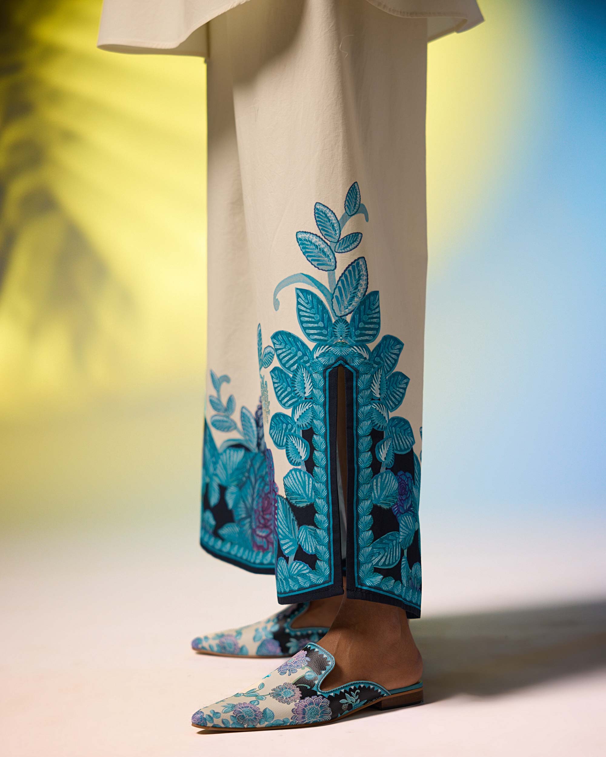 Jamaica : Eralia - Ivory/Blue