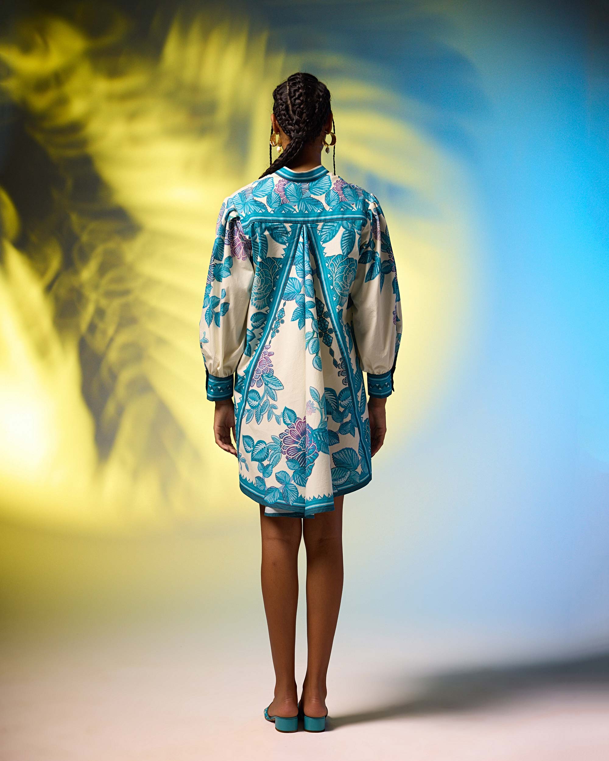 Jamaica : Sophia - Ivory/Blue