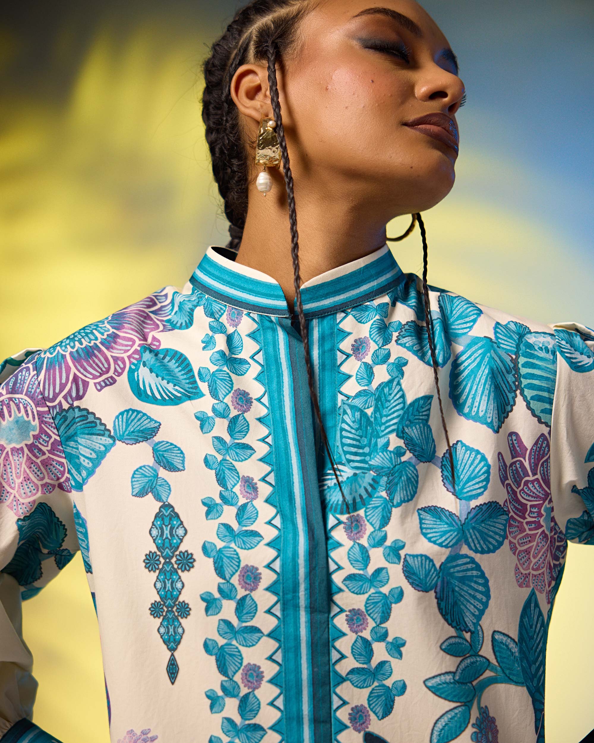 Jamaica : Sophia - Ivory/Blue