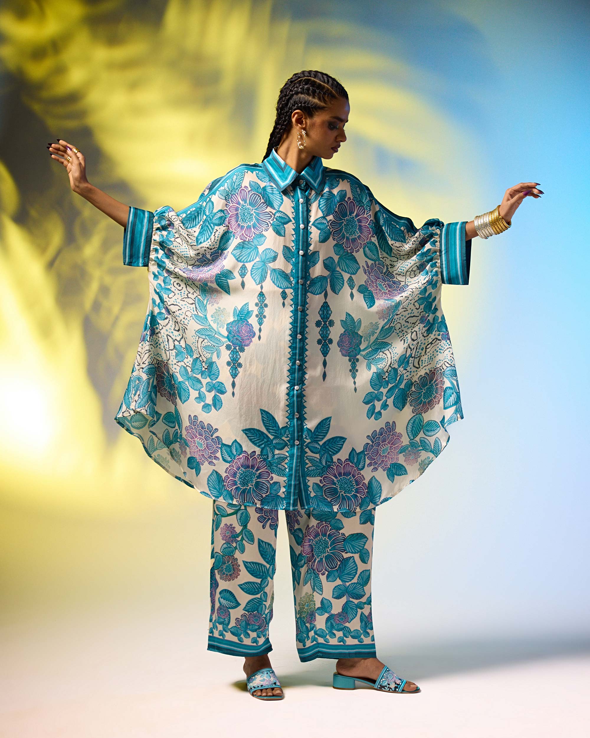 Jamaica : Kamara - Ivory/Blue