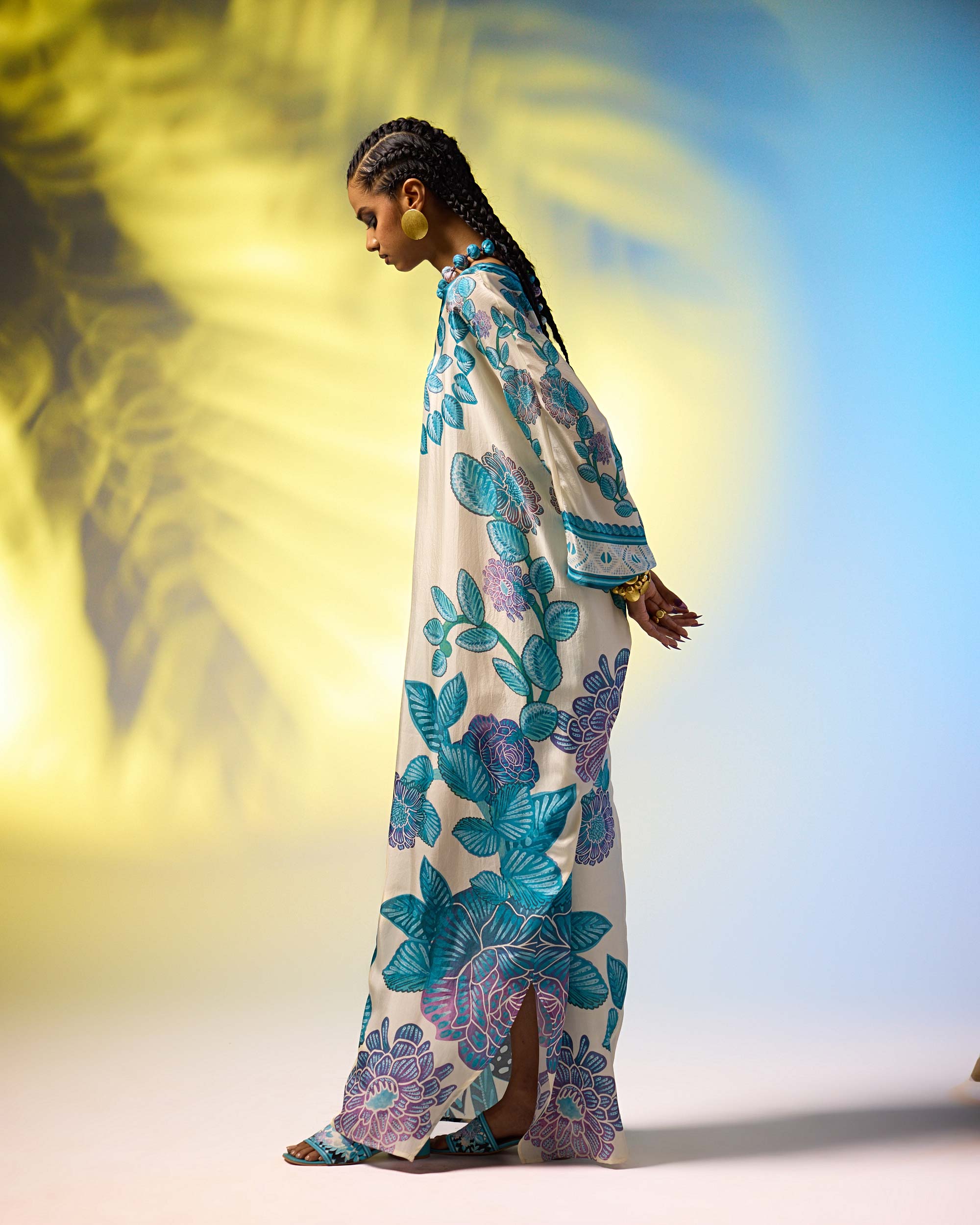 Jamaica : Verusha - Ivory/Blue