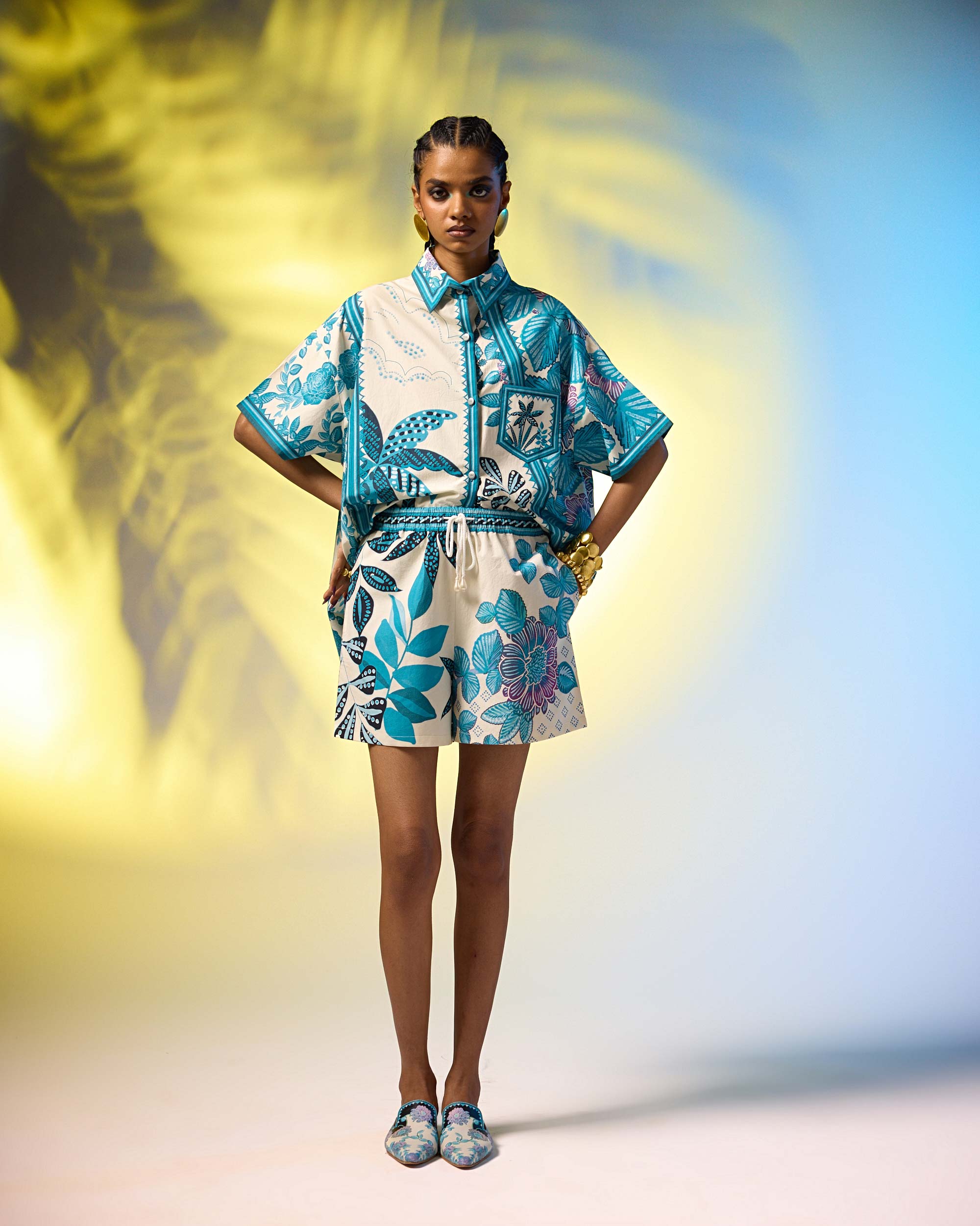 Jamaica : Khadija - Ivory/Blue