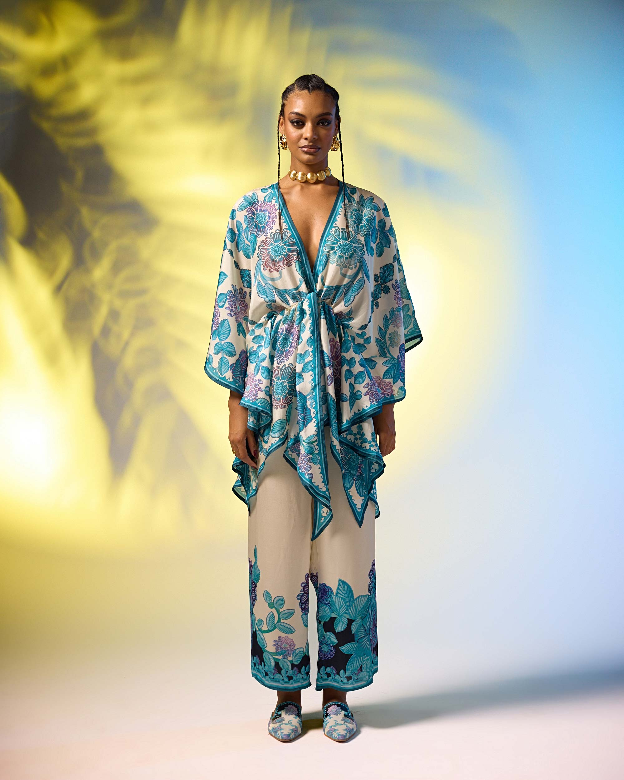 Jamaica : Inayat - Ivory/Blue