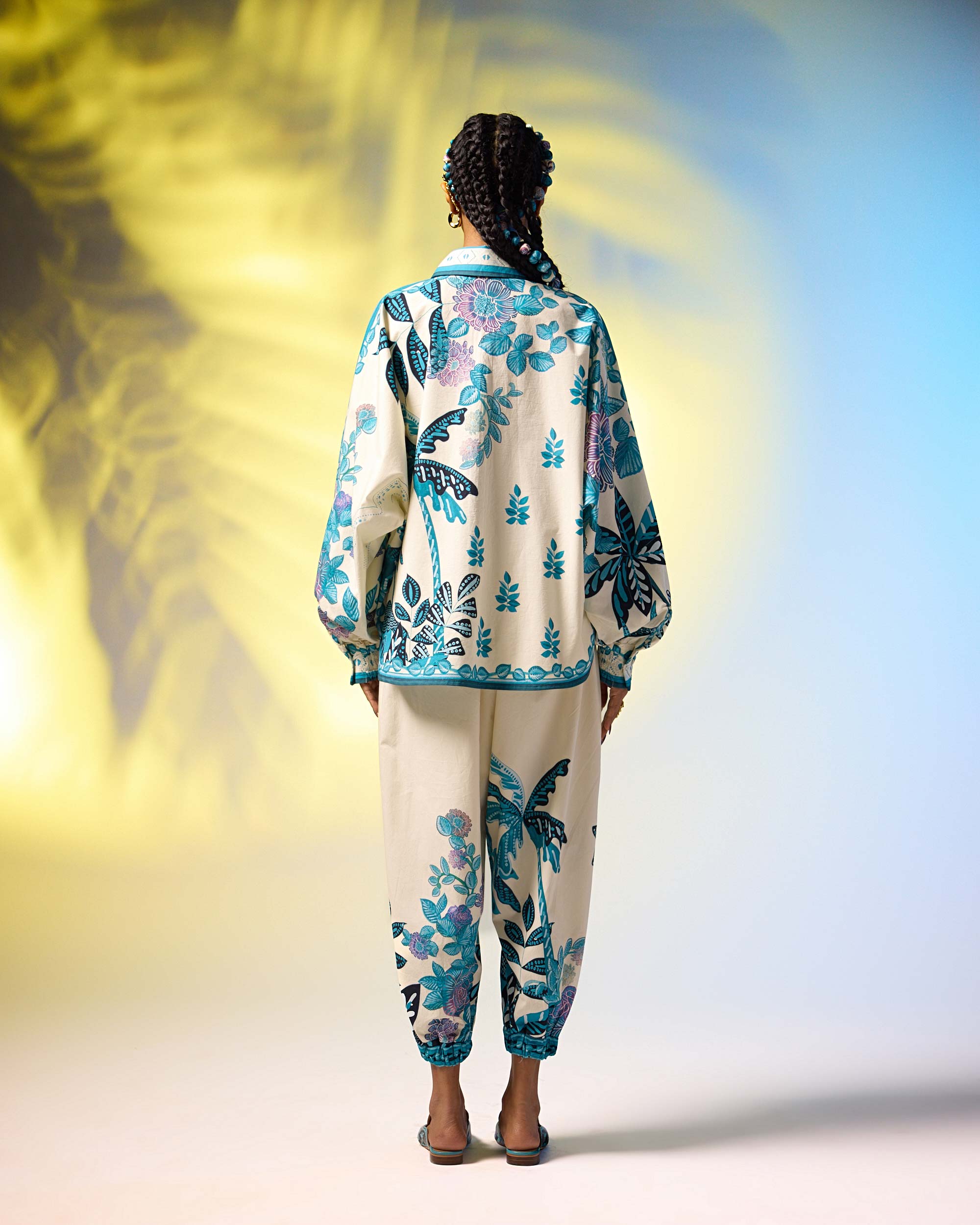 Jamaica : Faiza - Ivory/Blue