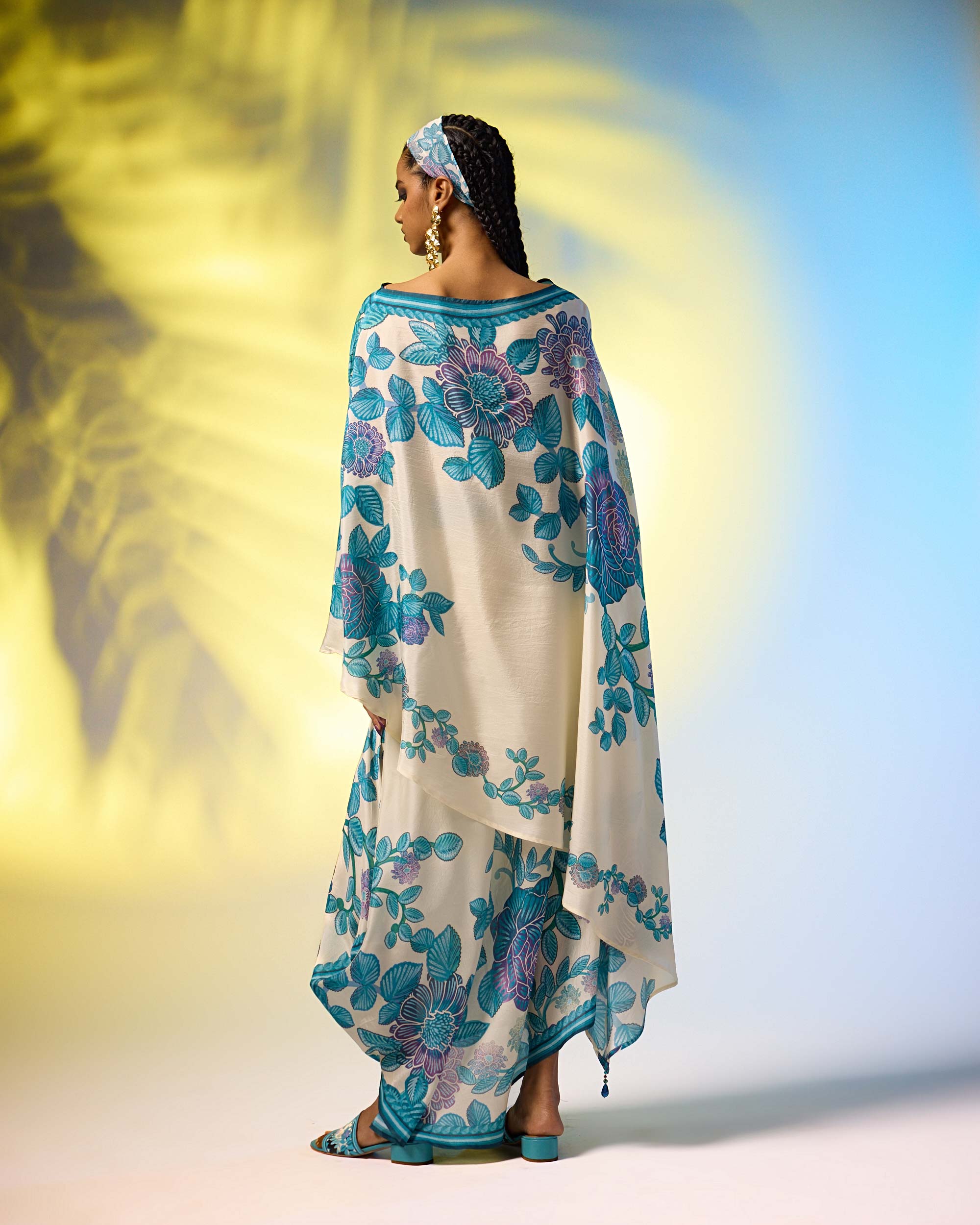 Jamaica : Kamini - Ivory/Blue