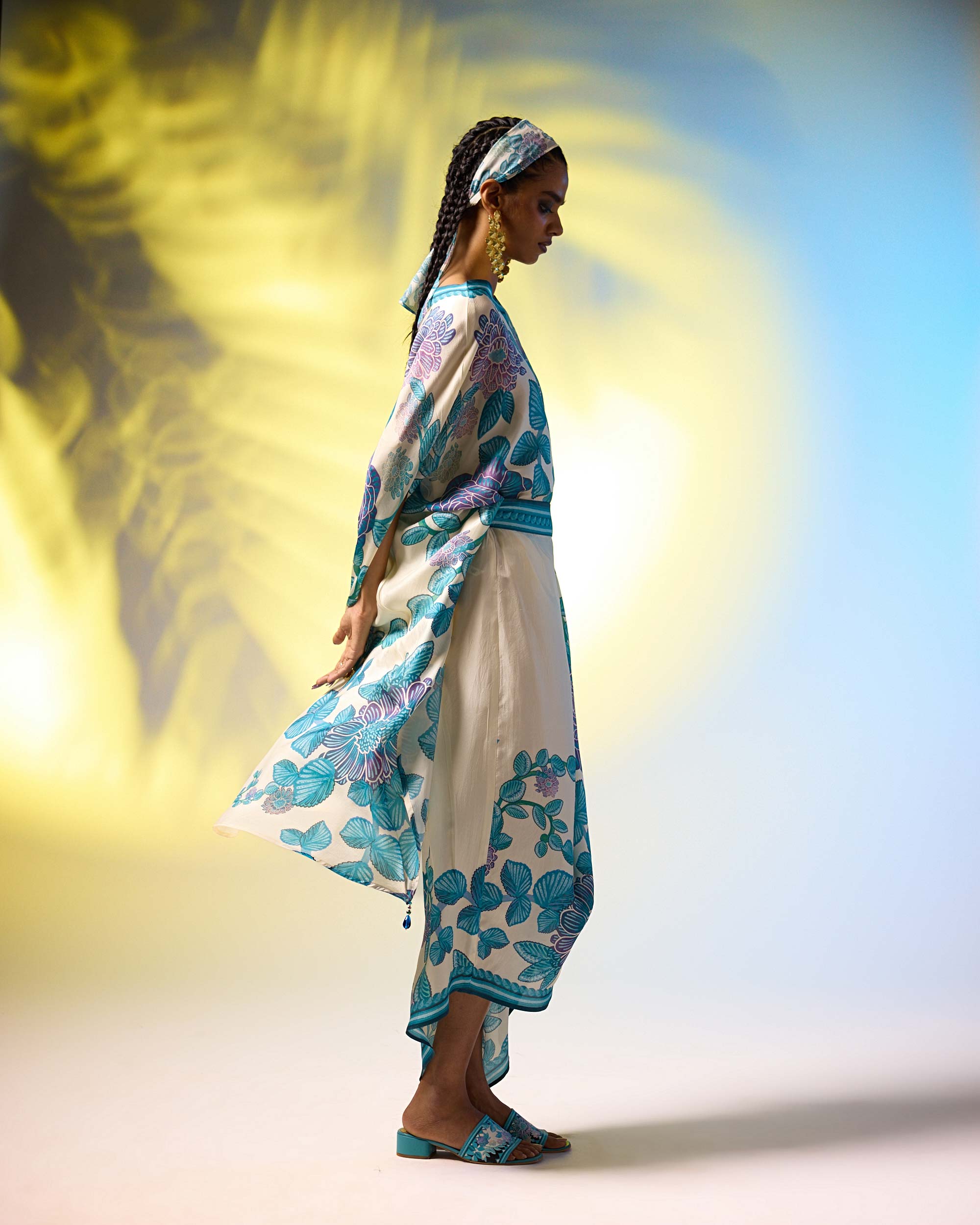 Jamaica : Kamini - Ivory/Blue