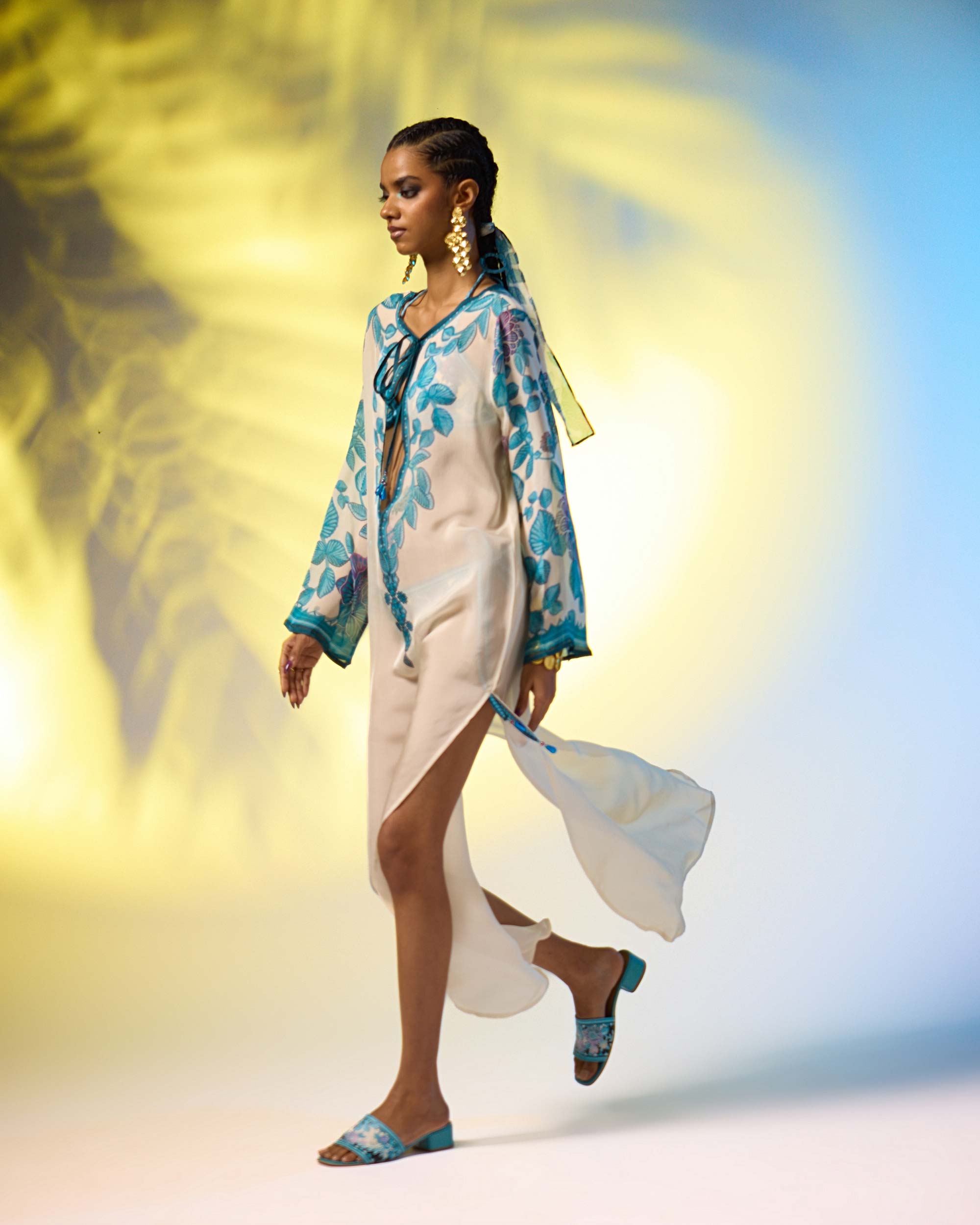 Jamaica : Rihanna - Ivory/Blue