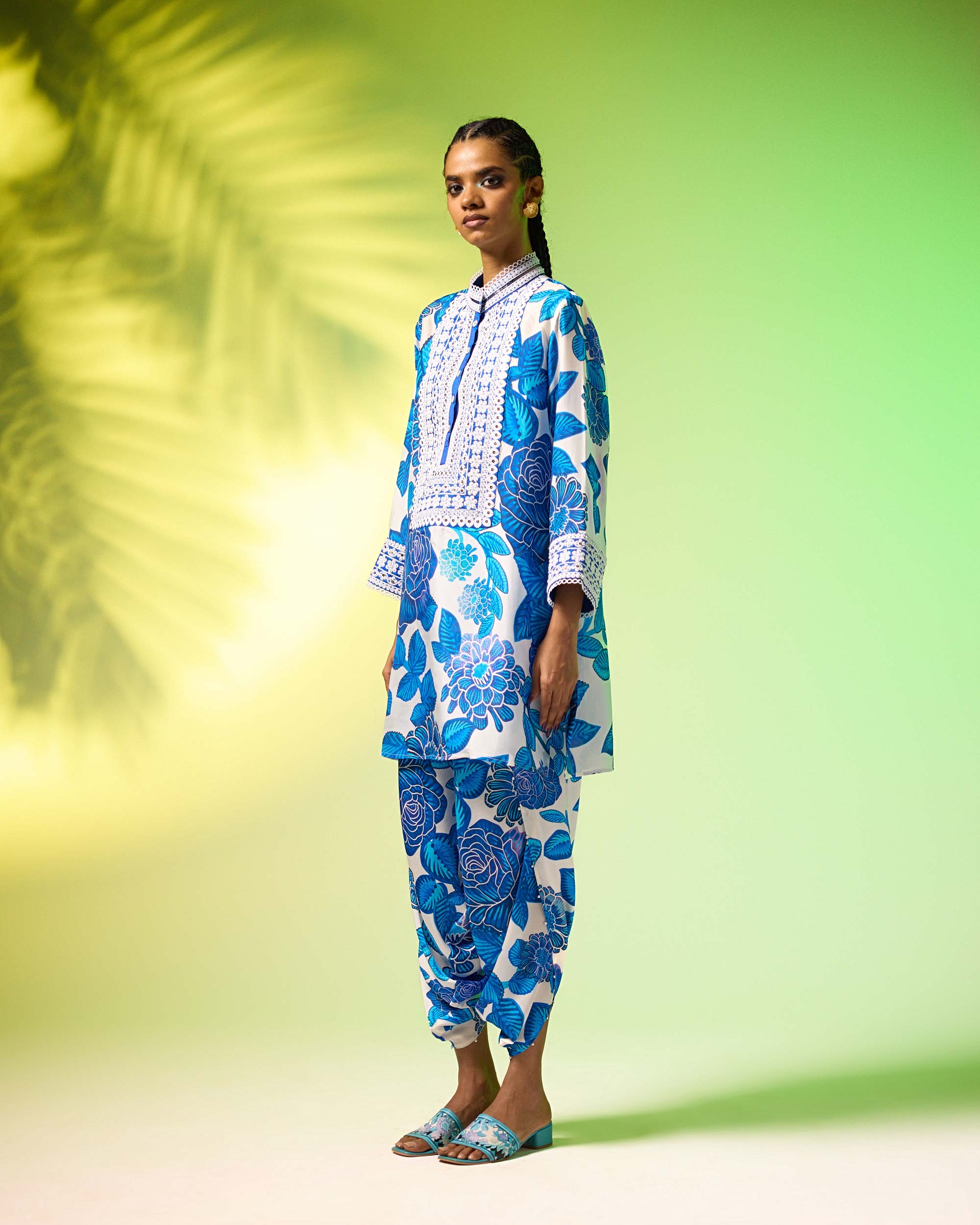 Jamaica : Reza - White/Blue