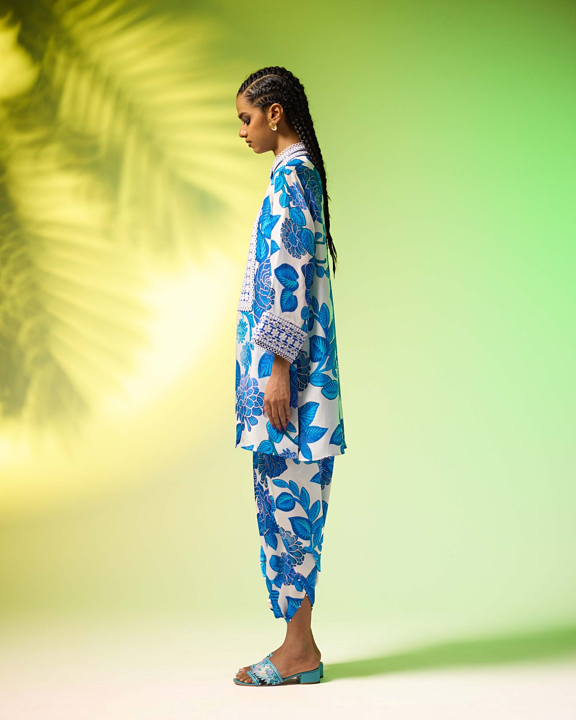Jamaica : Reza - White/Blue