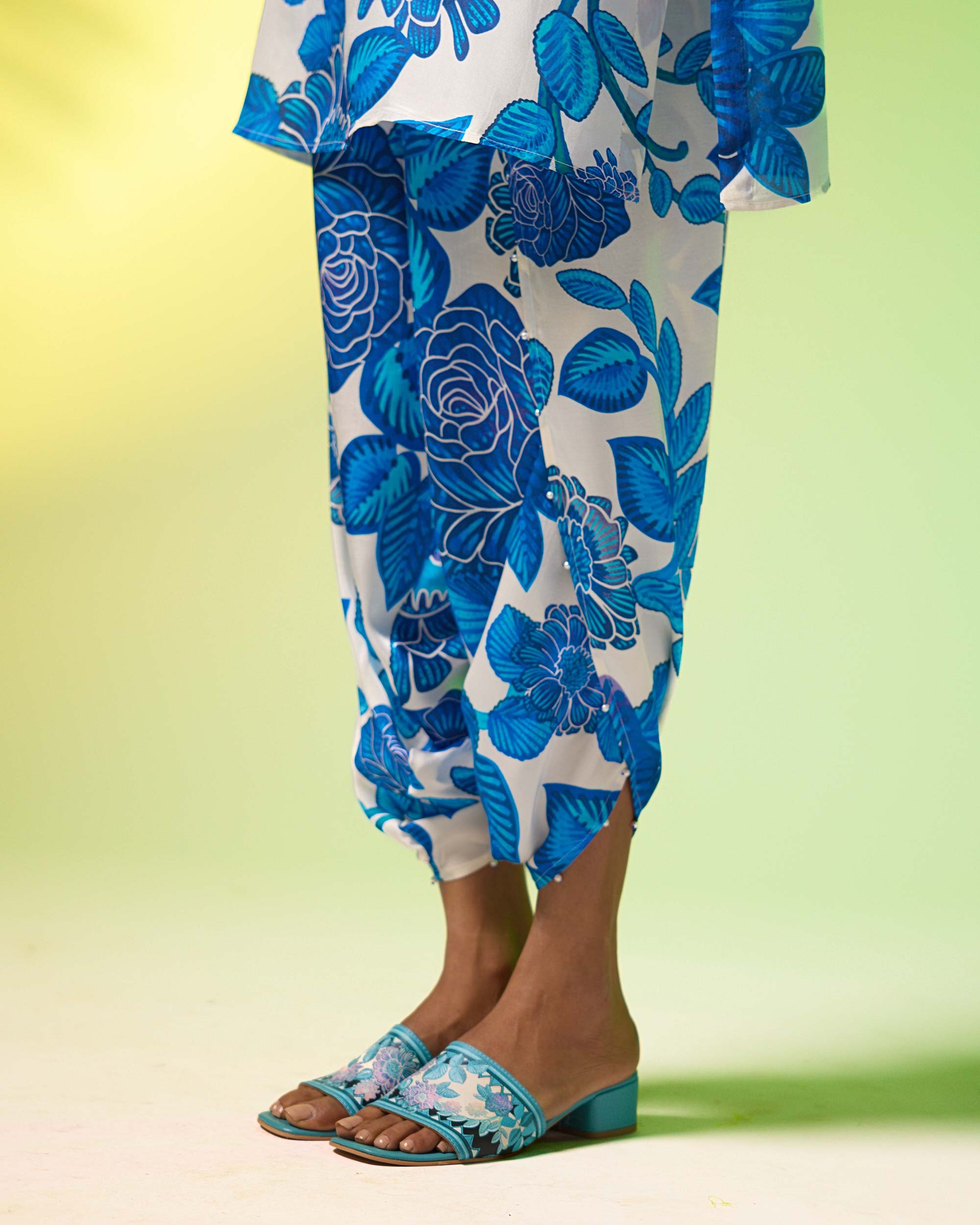 Jamaica : Reza - White/Blue