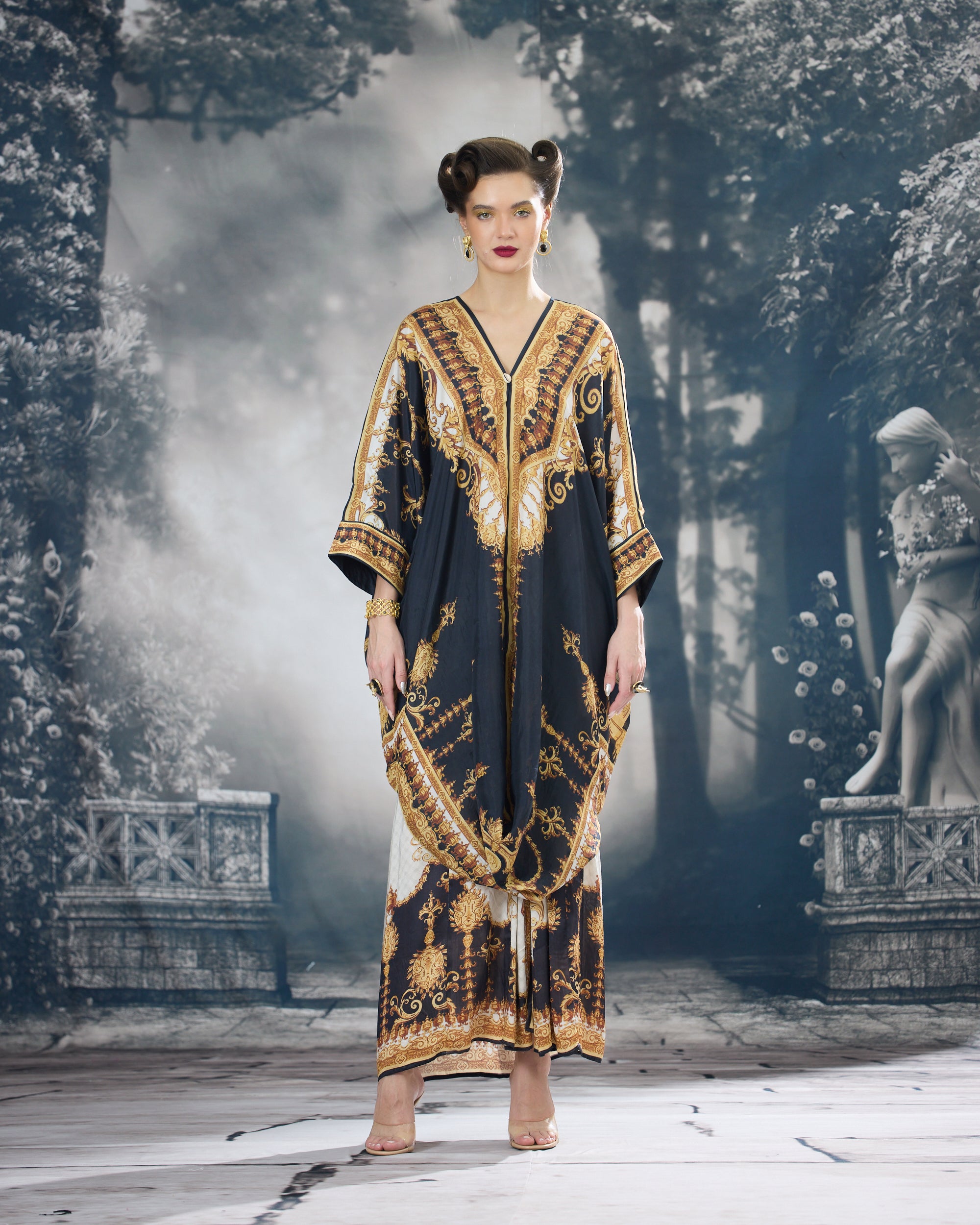 Rome : Dalilah/Surilee - Black/Gold