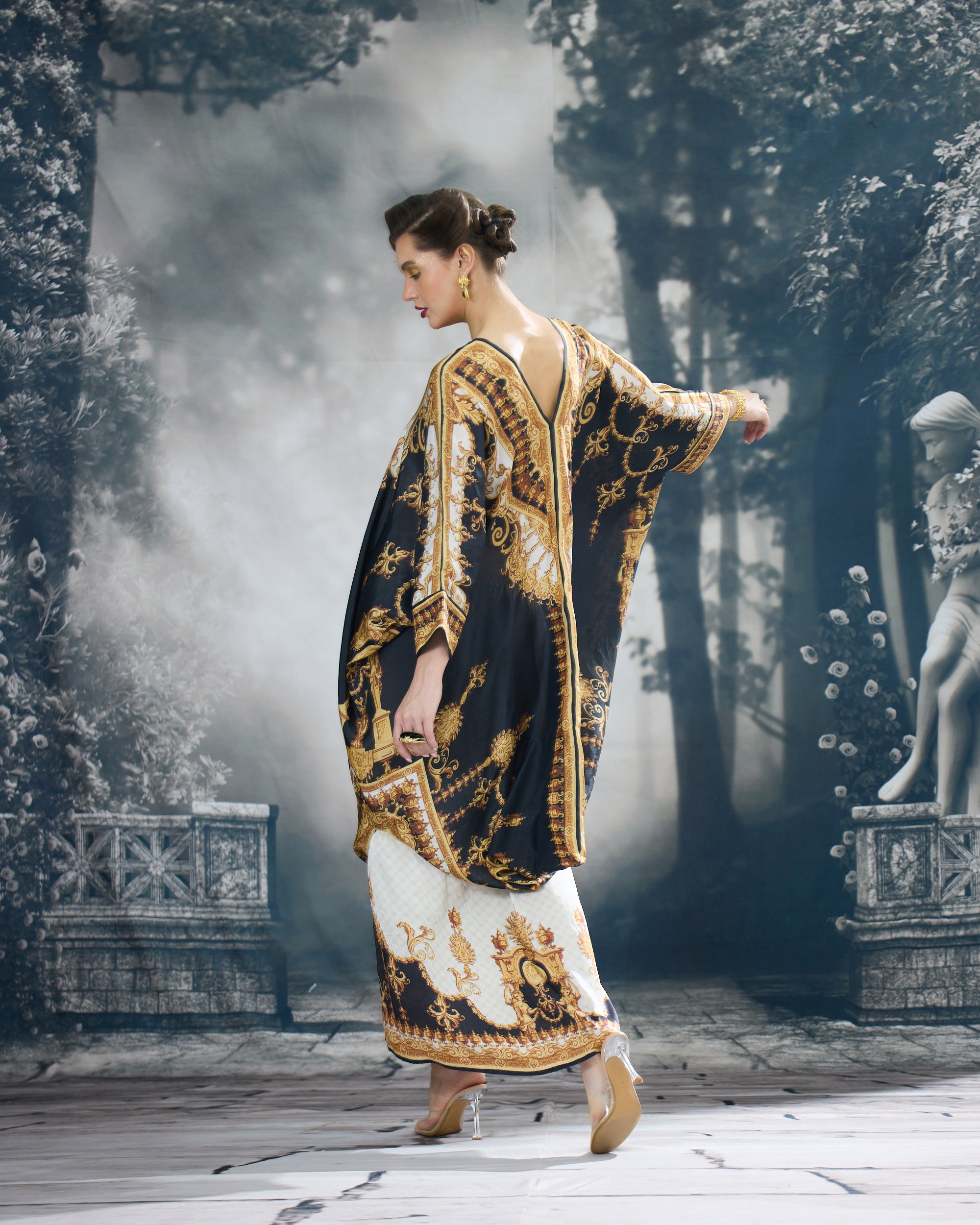 Rome : Dalilah/Surilee - Black/Gold