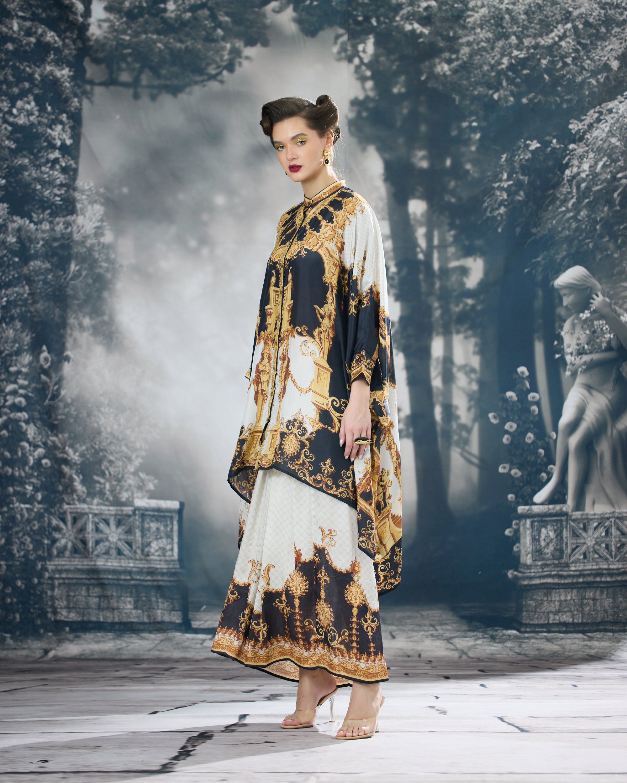 Rome : Dakota/Surilee - Black/Gold