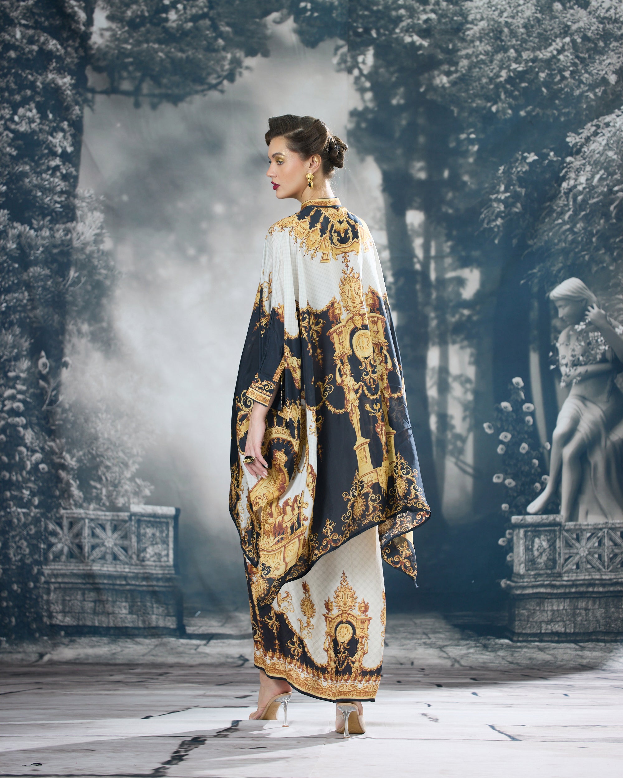 Rome : Dakota/Surilee - Black/Gold