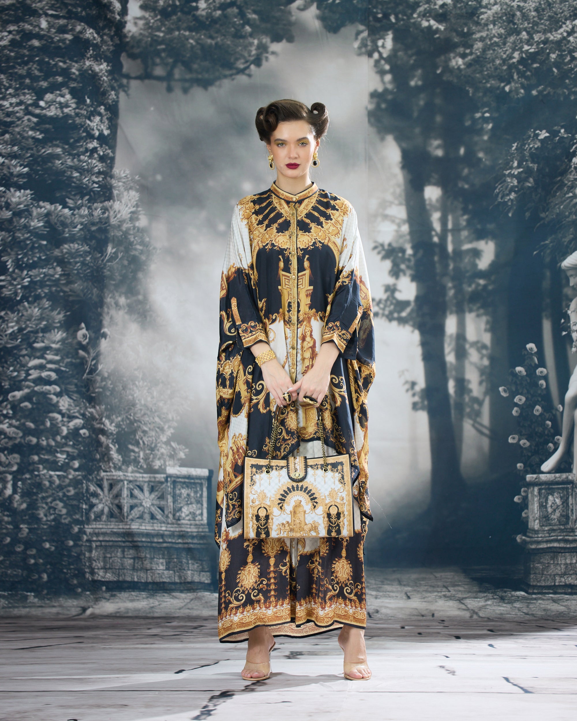 Rome : Dakota/Surilee - Black/Gold