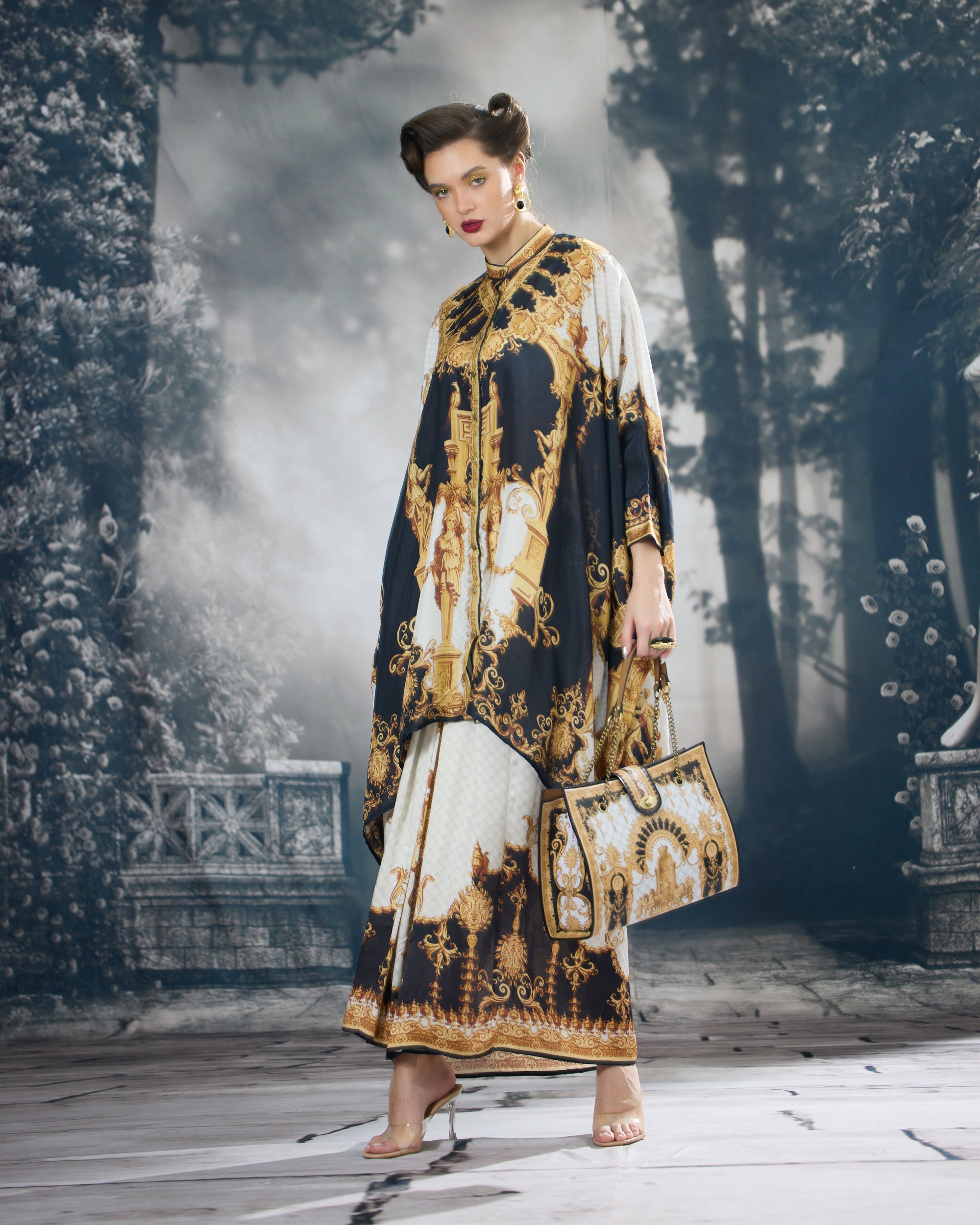 Rome : Dakota/Surilee - Black/Gold