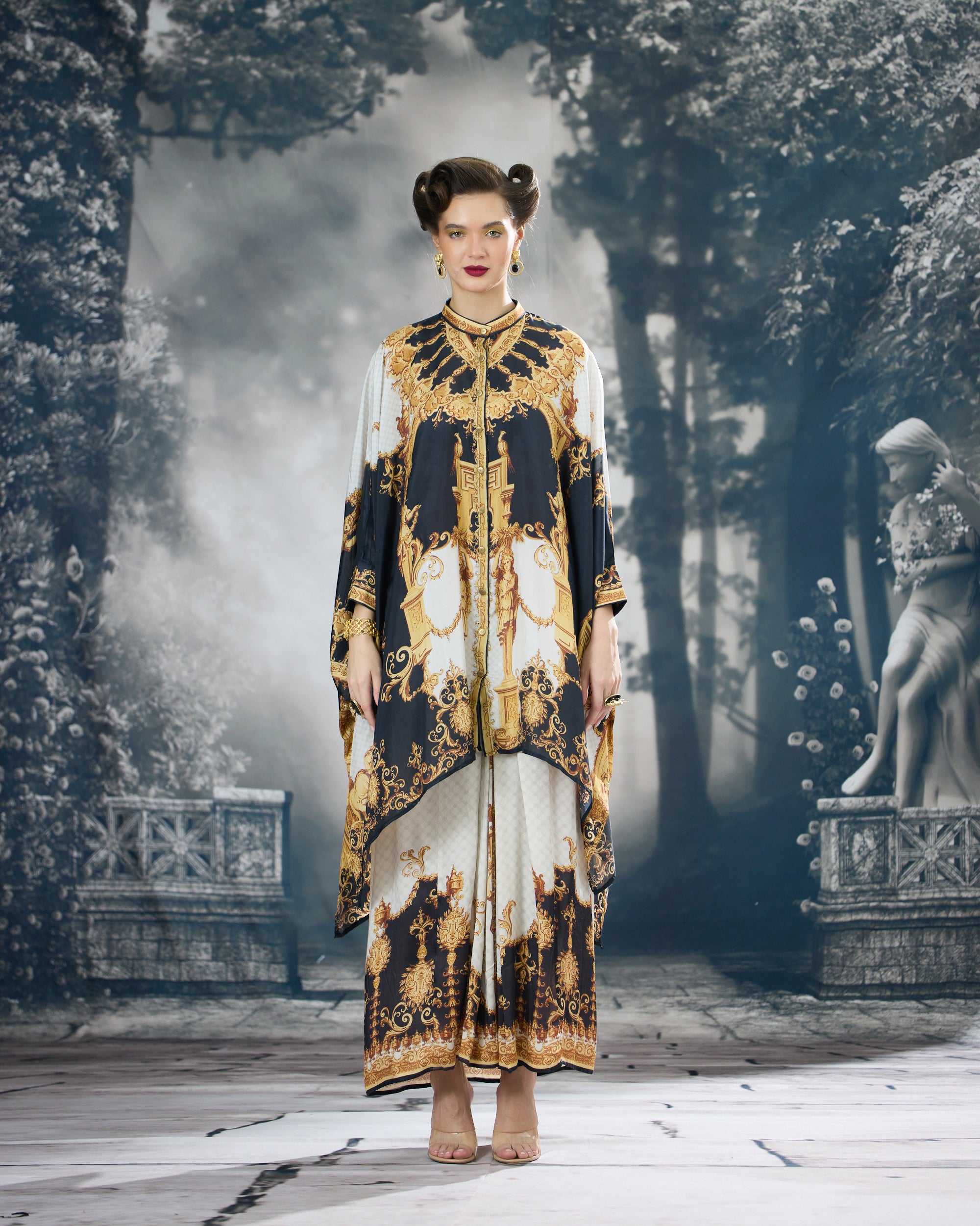 Rome : Dakota/Surilee - Black/Gold