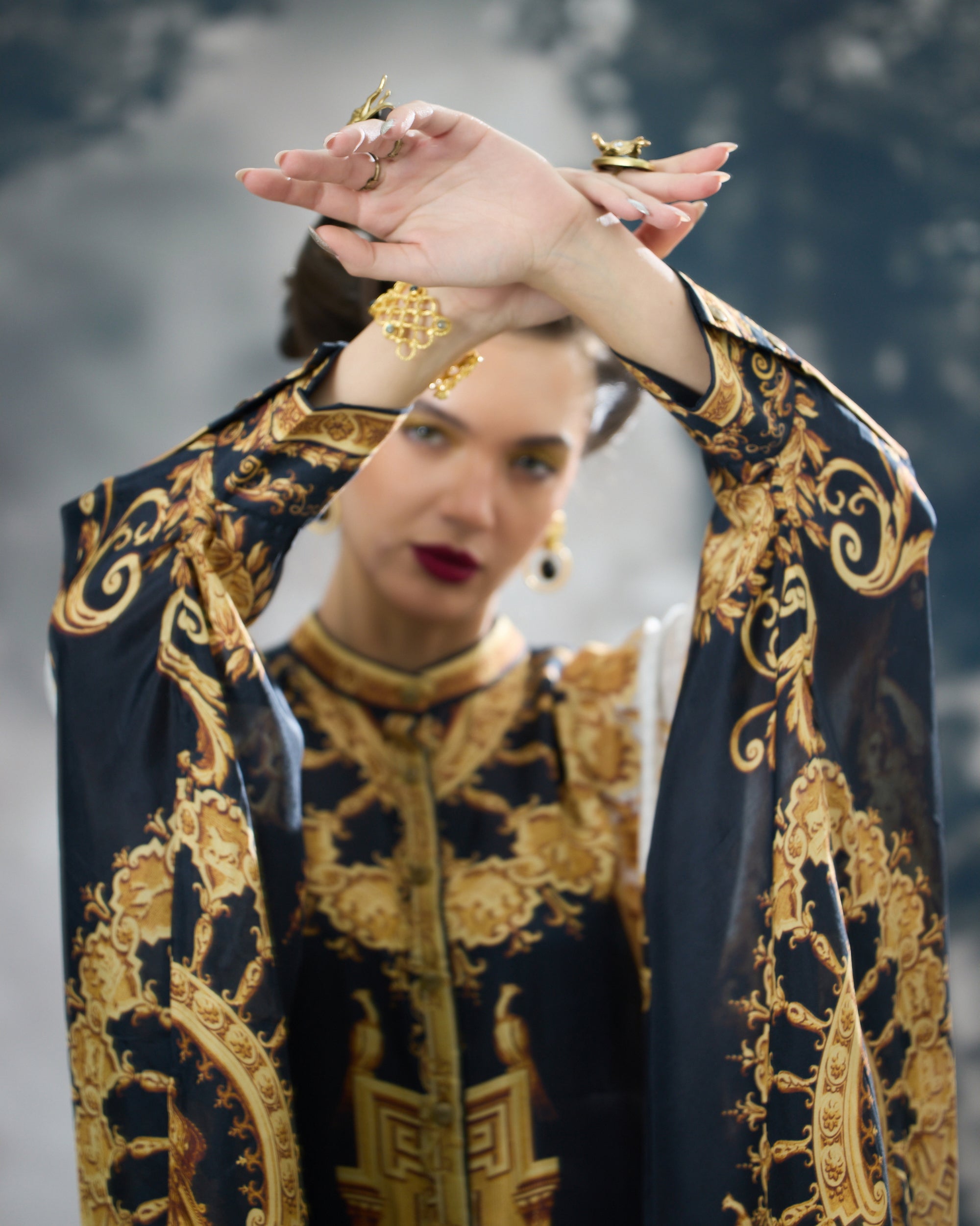Rome : Dakota/Surilee - Black/Gold