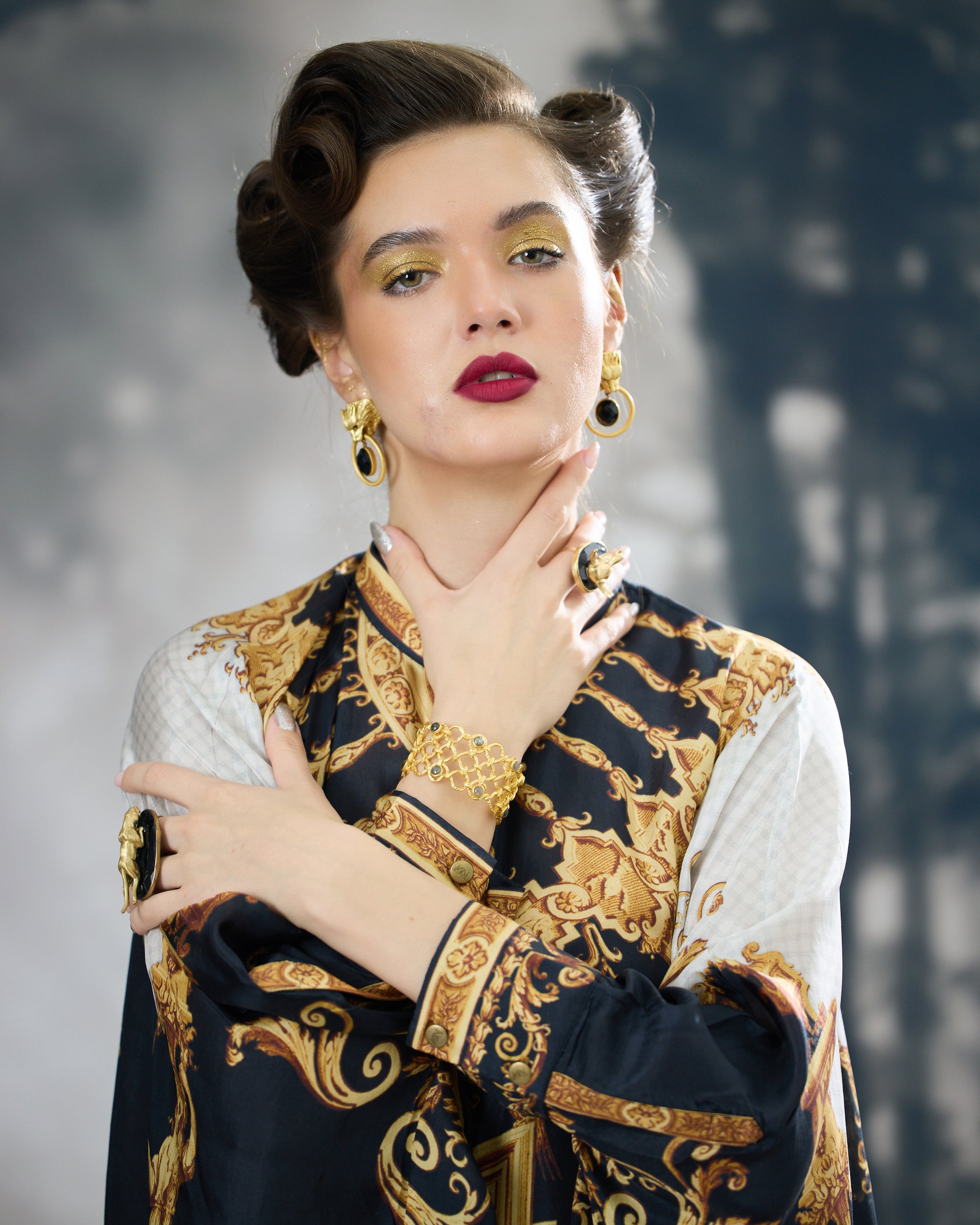 Rome : Dakota/Surilee - Black/Gold