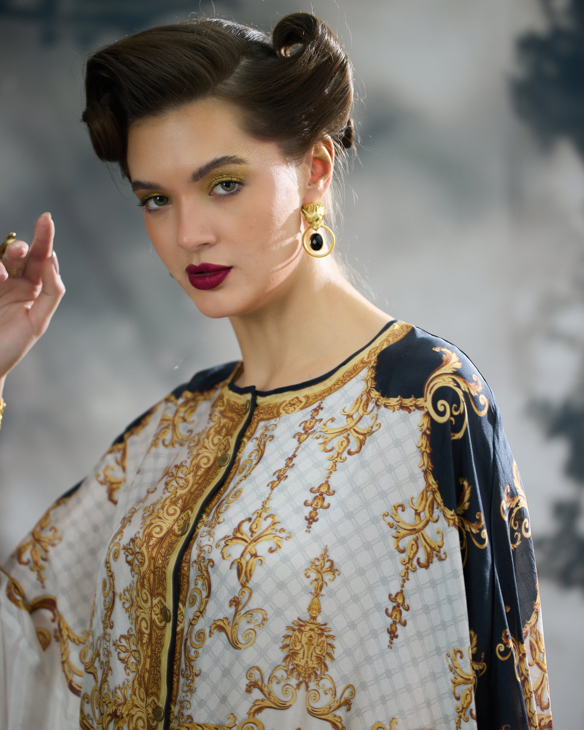 Rome : Caprice/Surilee - Black/Gold