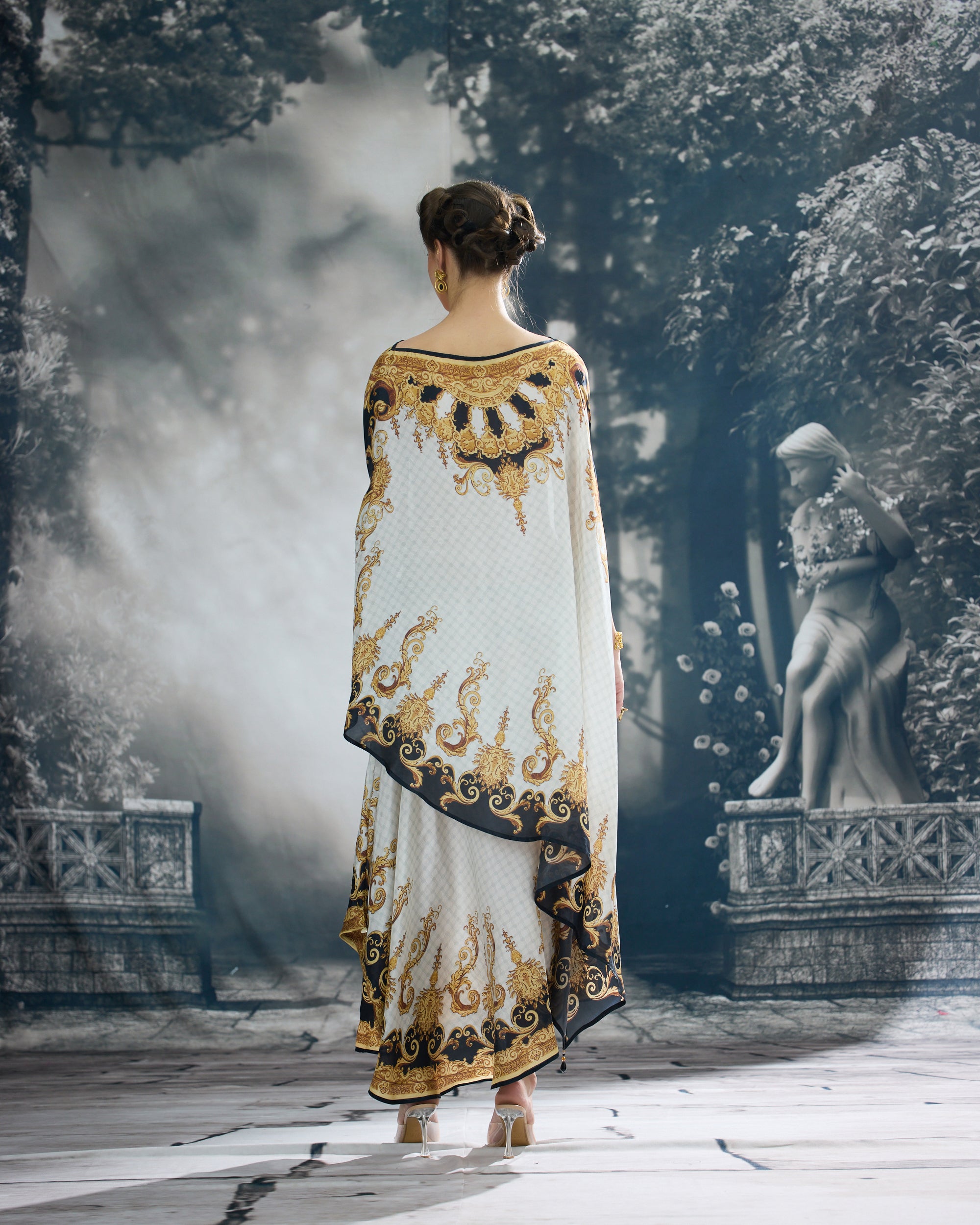 Rome : Kamini - Black/Gold