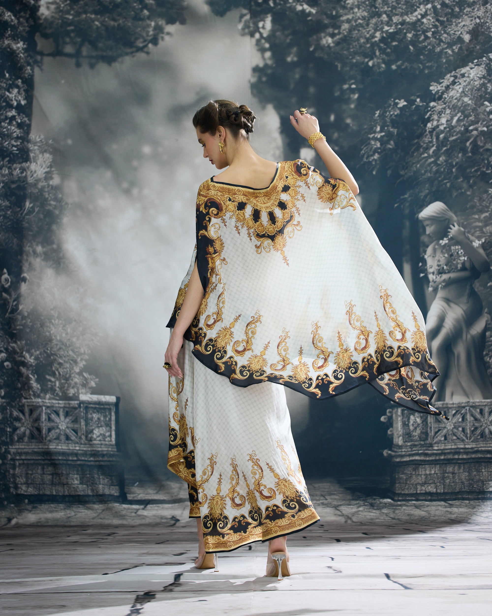 Rome : Kamini - Black/Gold