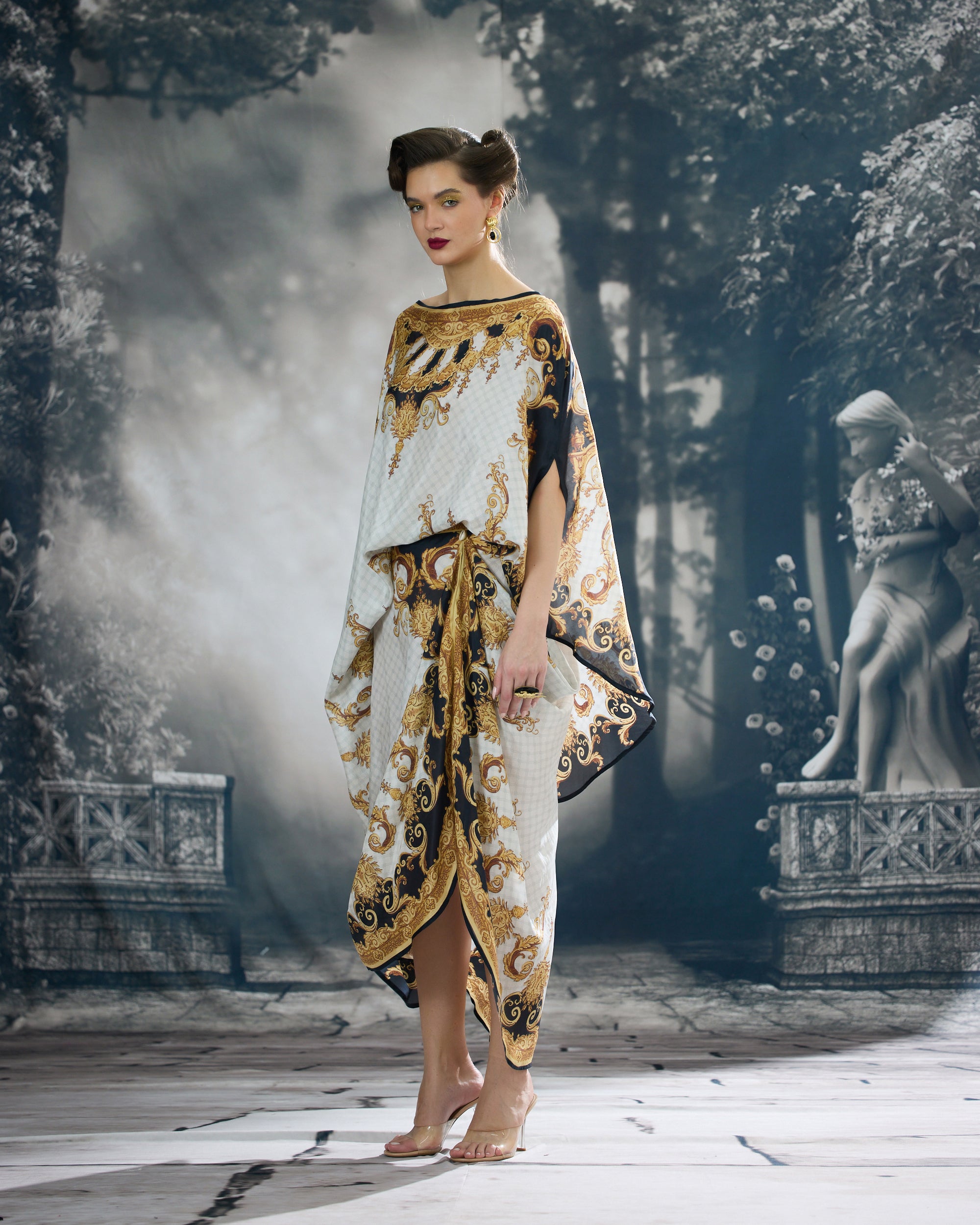 Rome : Kamini - Black/Gold