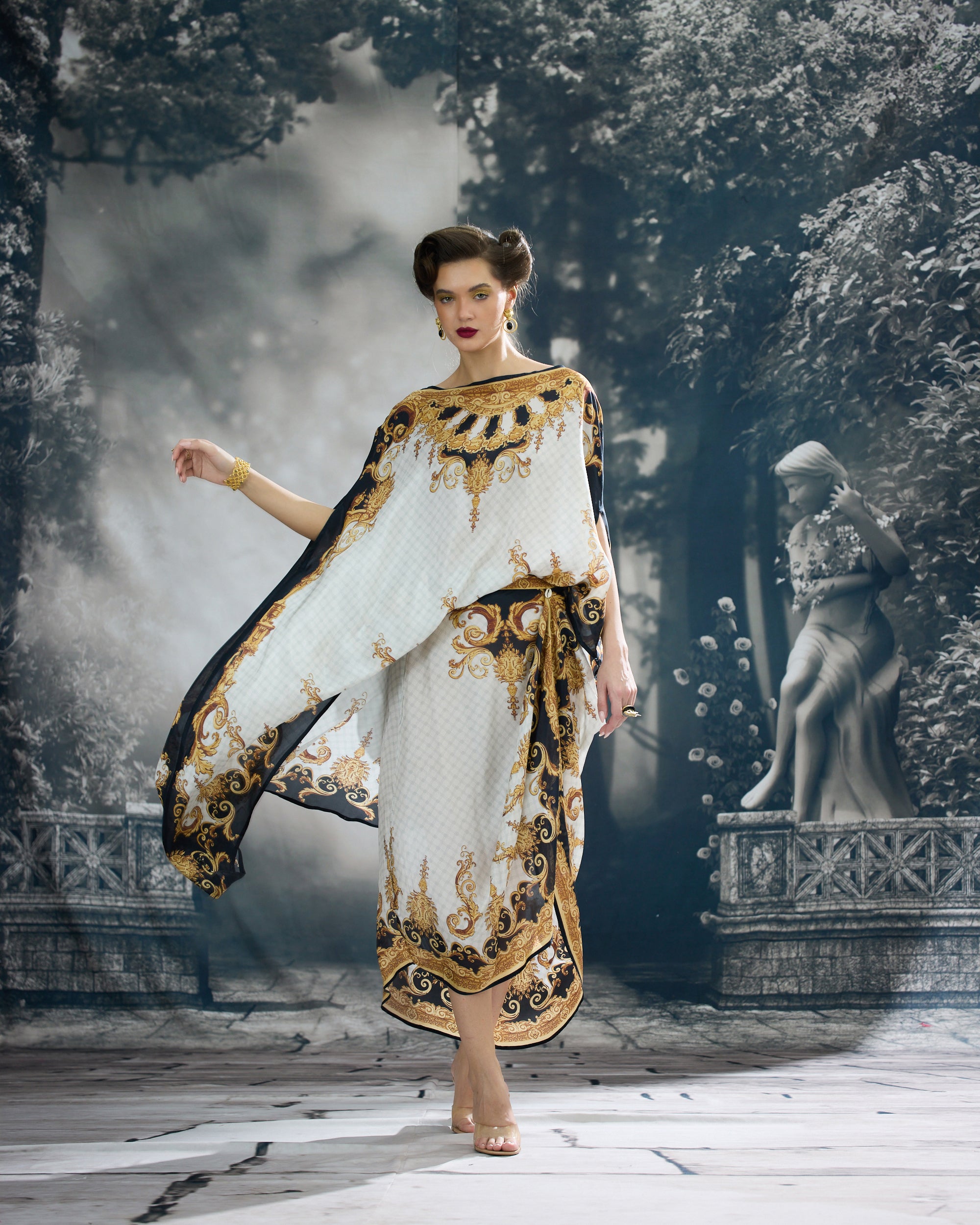 Rome : Kamini - Black/Gold