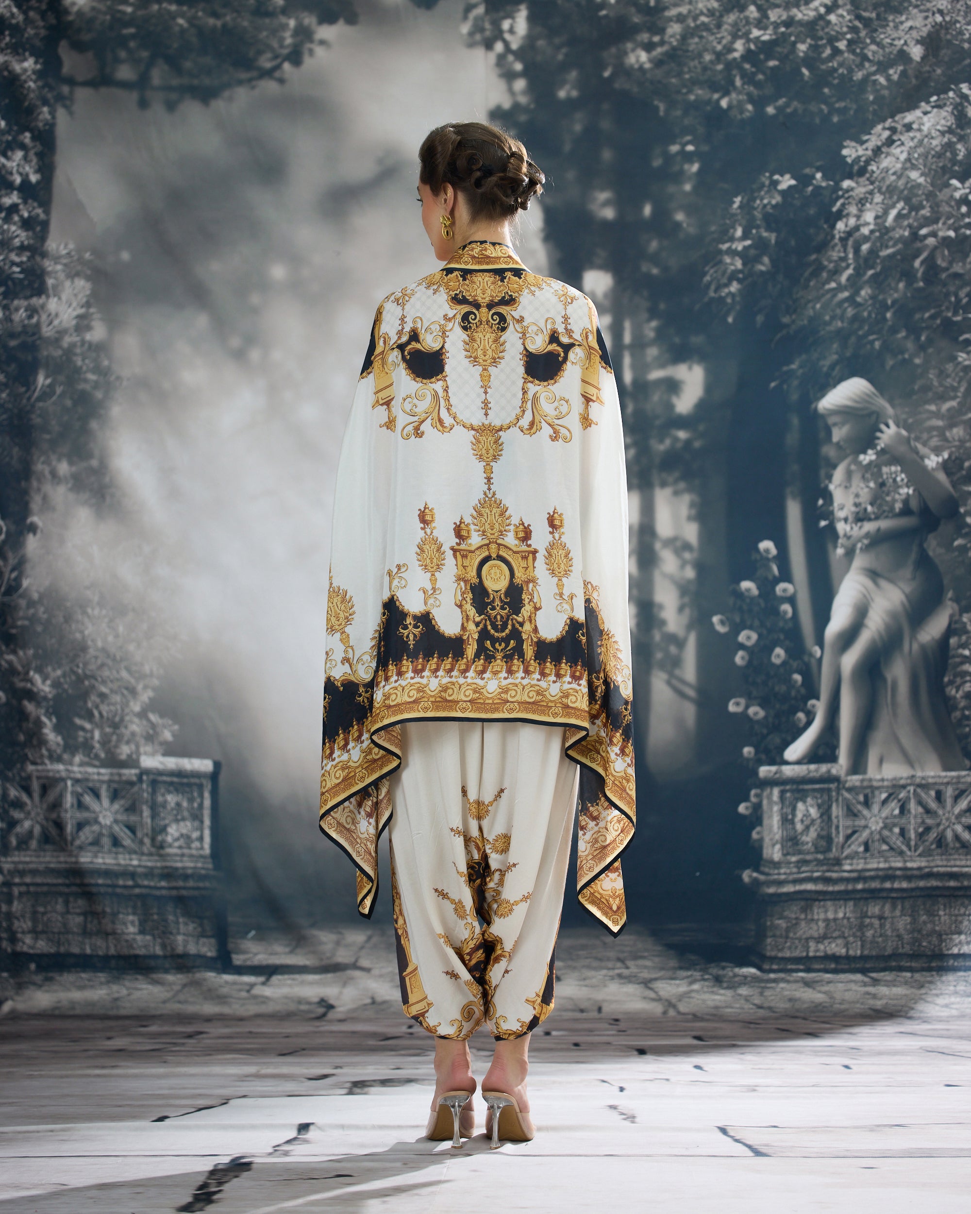 Rome : Chloe - Black/Gold