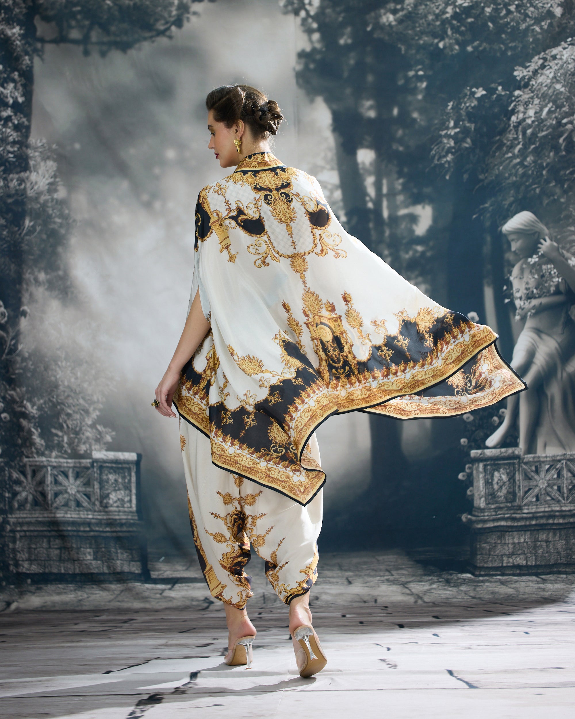 Rome : Chloe - Black/Gold