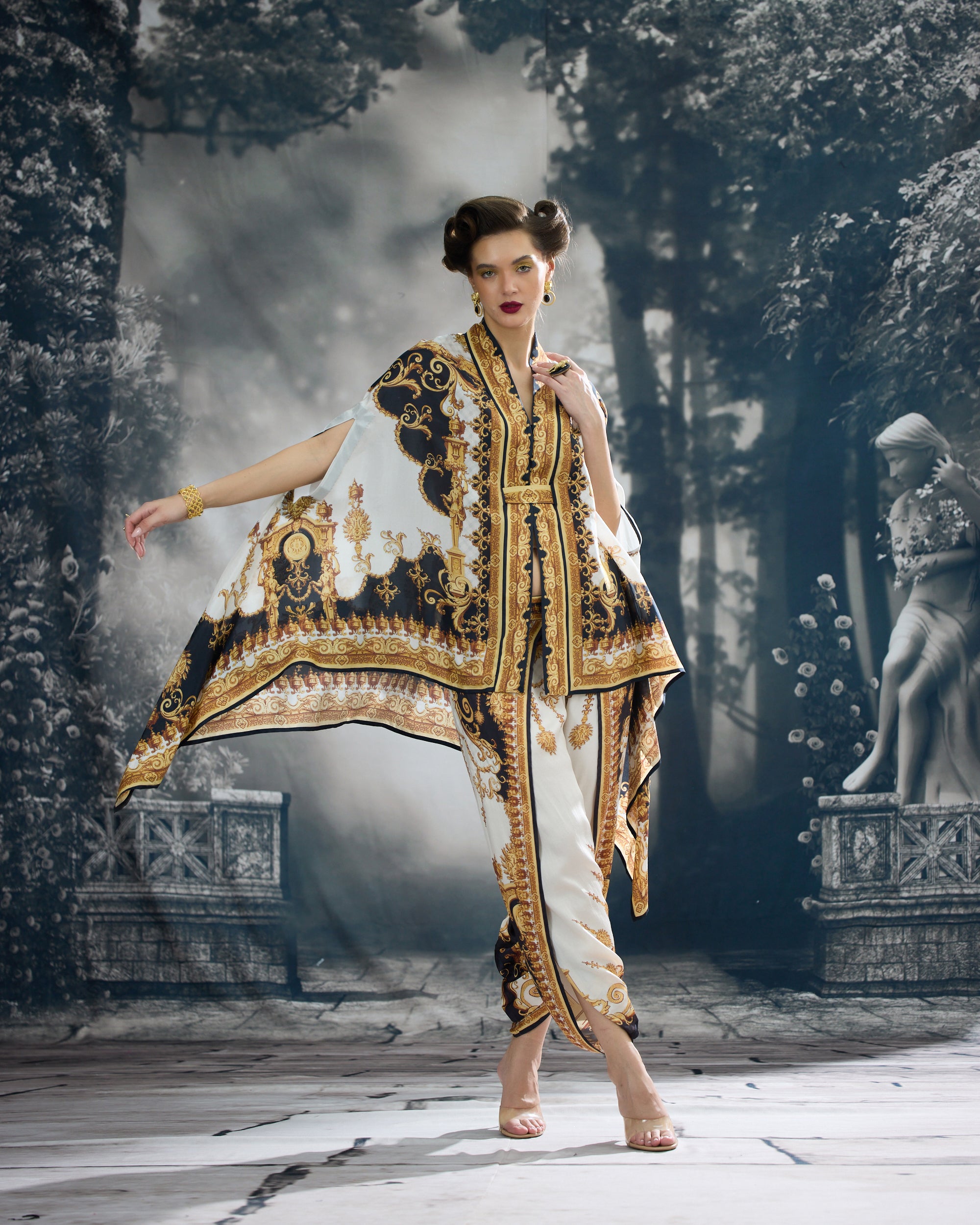 Rome : Chloe - Black/Gold