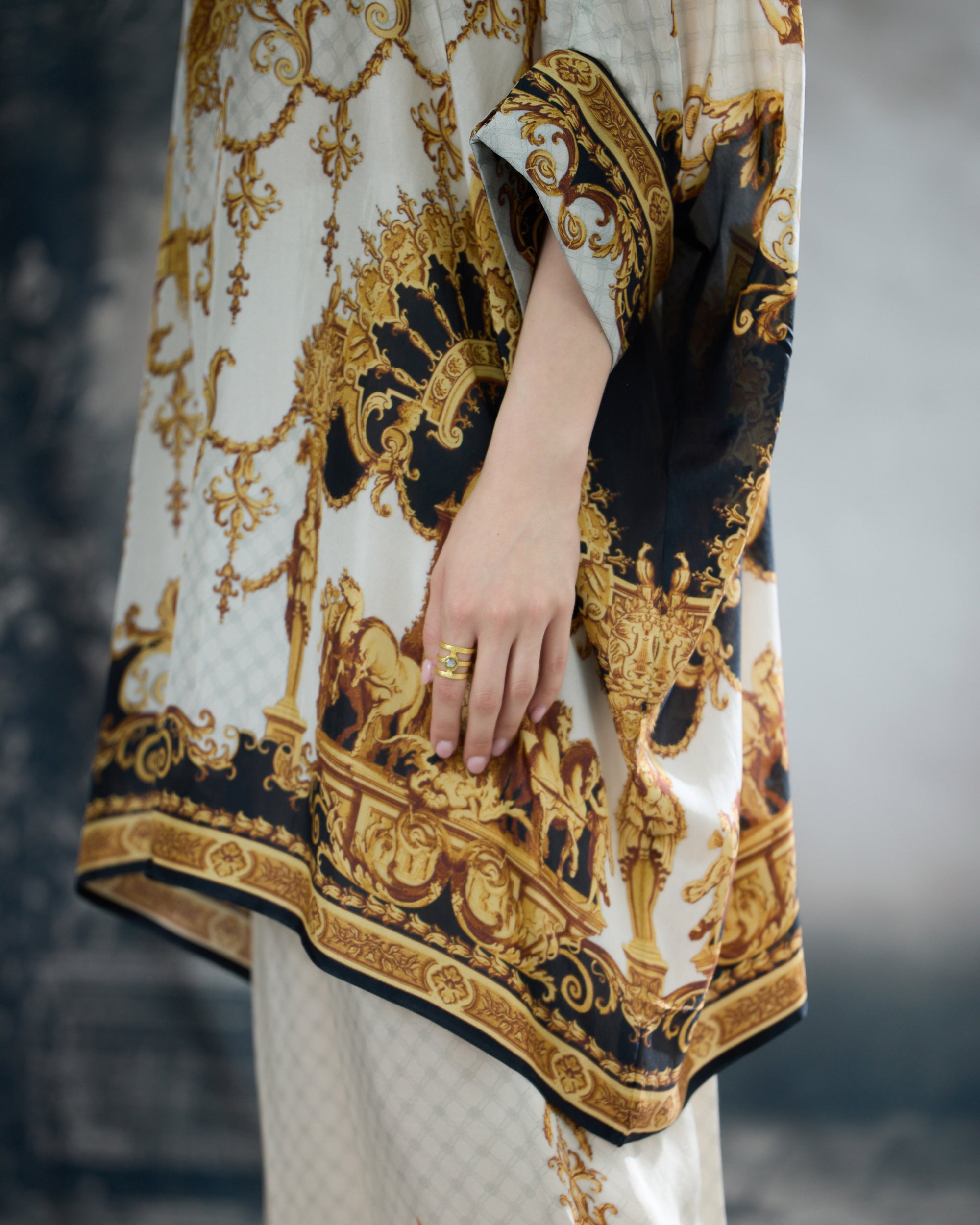Rome : Chanel 36" - Black/Gold
