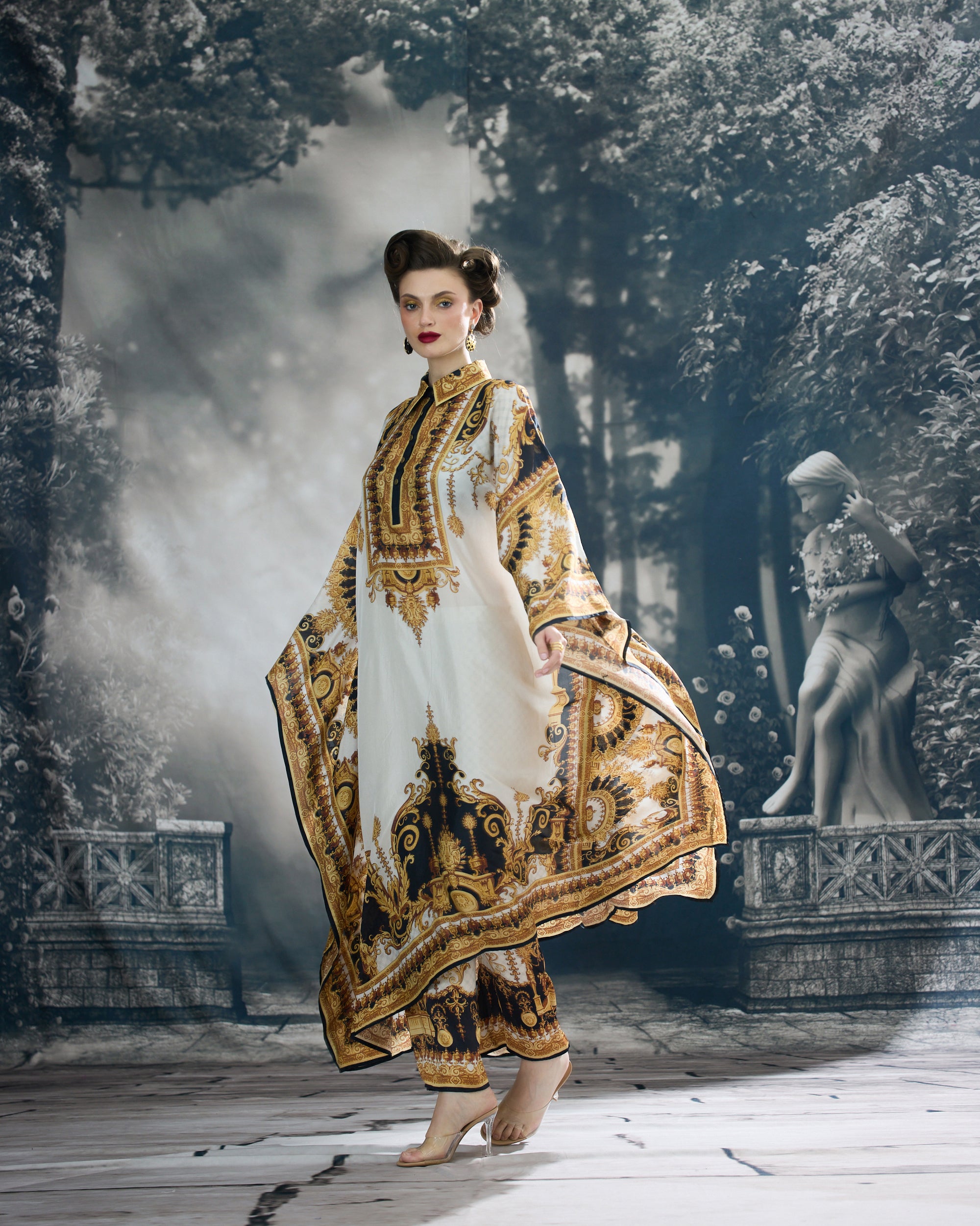 Rome : Sharifa - Black/Gold