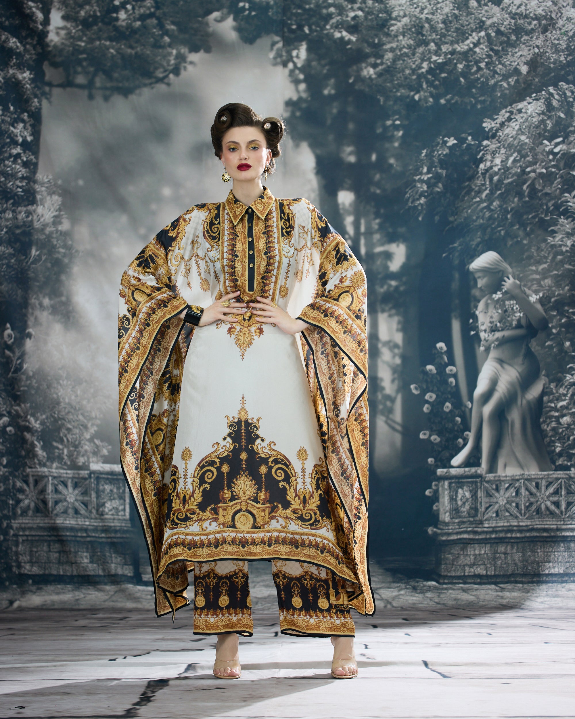 Rome : Sharifa - Black/Gold