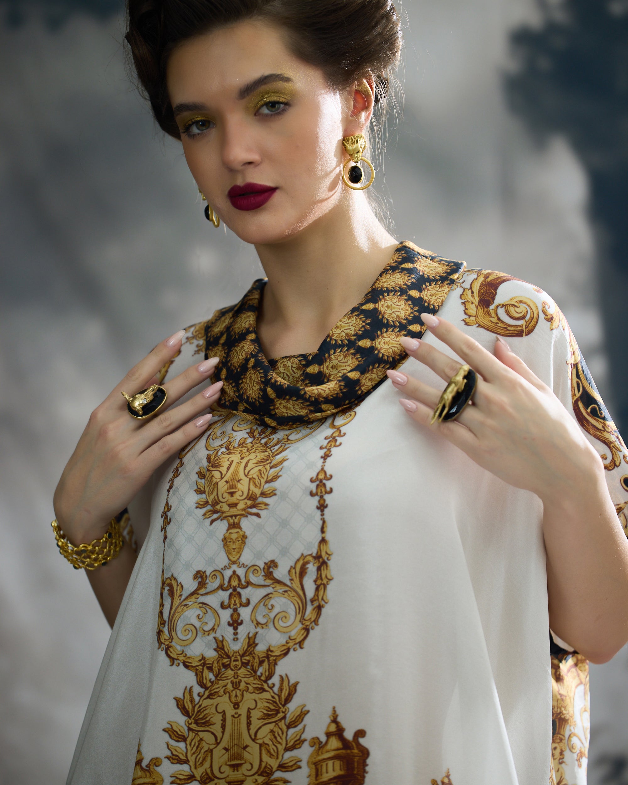 Rome : Lavanya/Sonth - Black/Gold