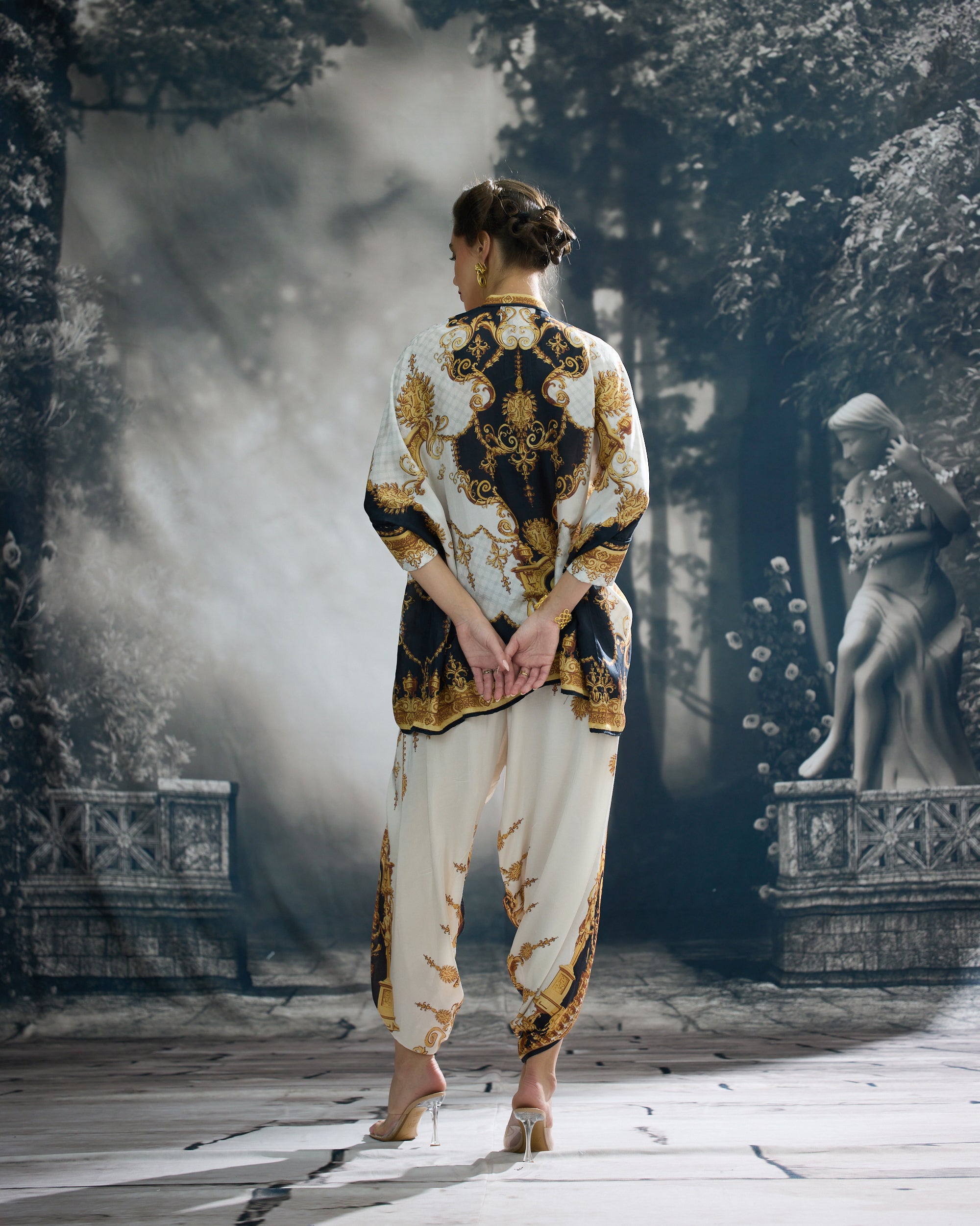Rome : Chanel/Sonth - Black/Gold