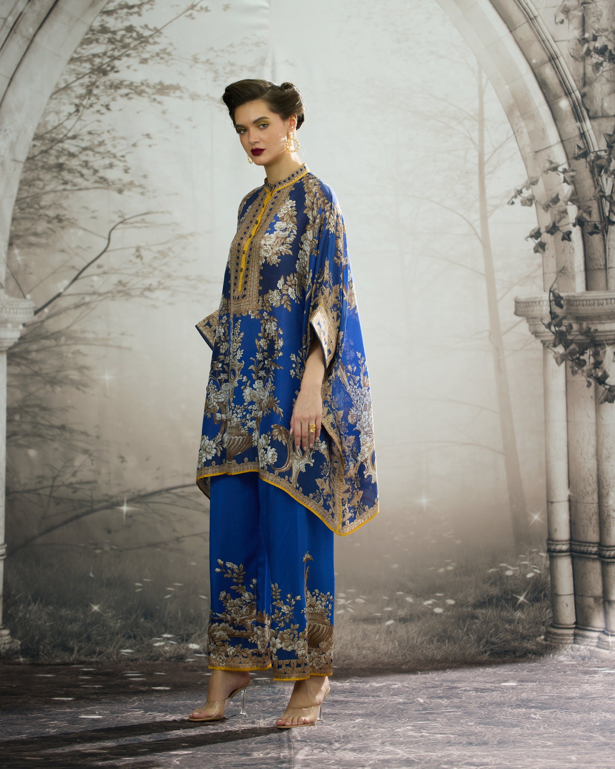 Rome : Chanel 36" - Blue