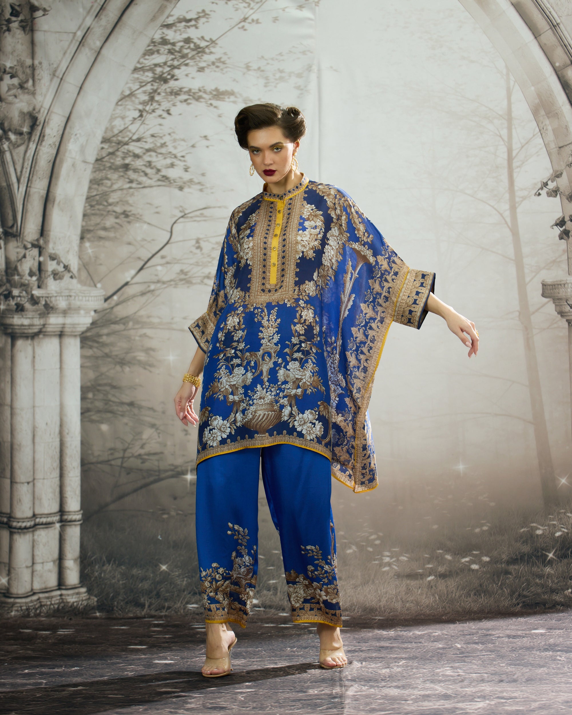 Rome : Chanel 36" - Blue