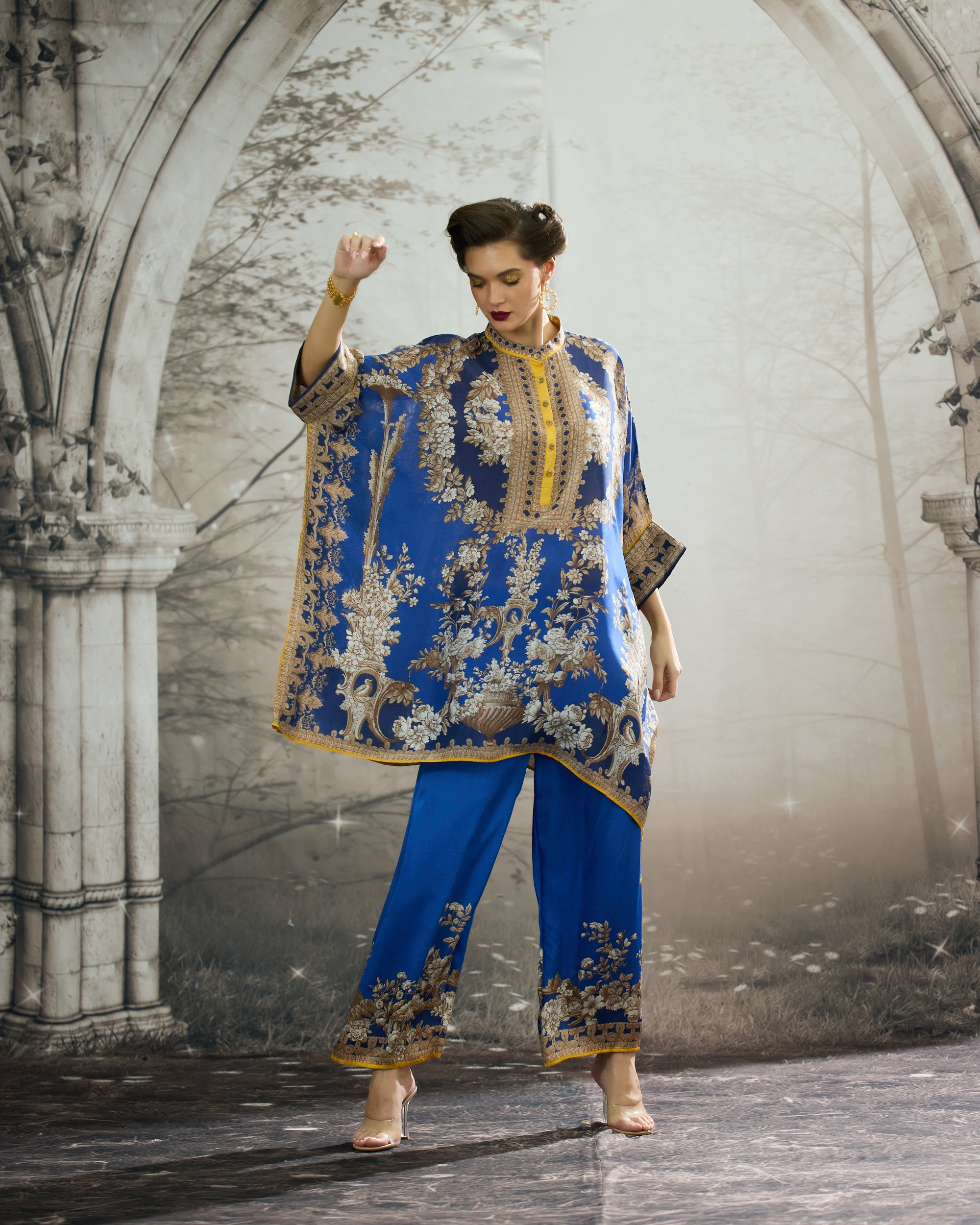 Rome : Chanel 36" - Blue
