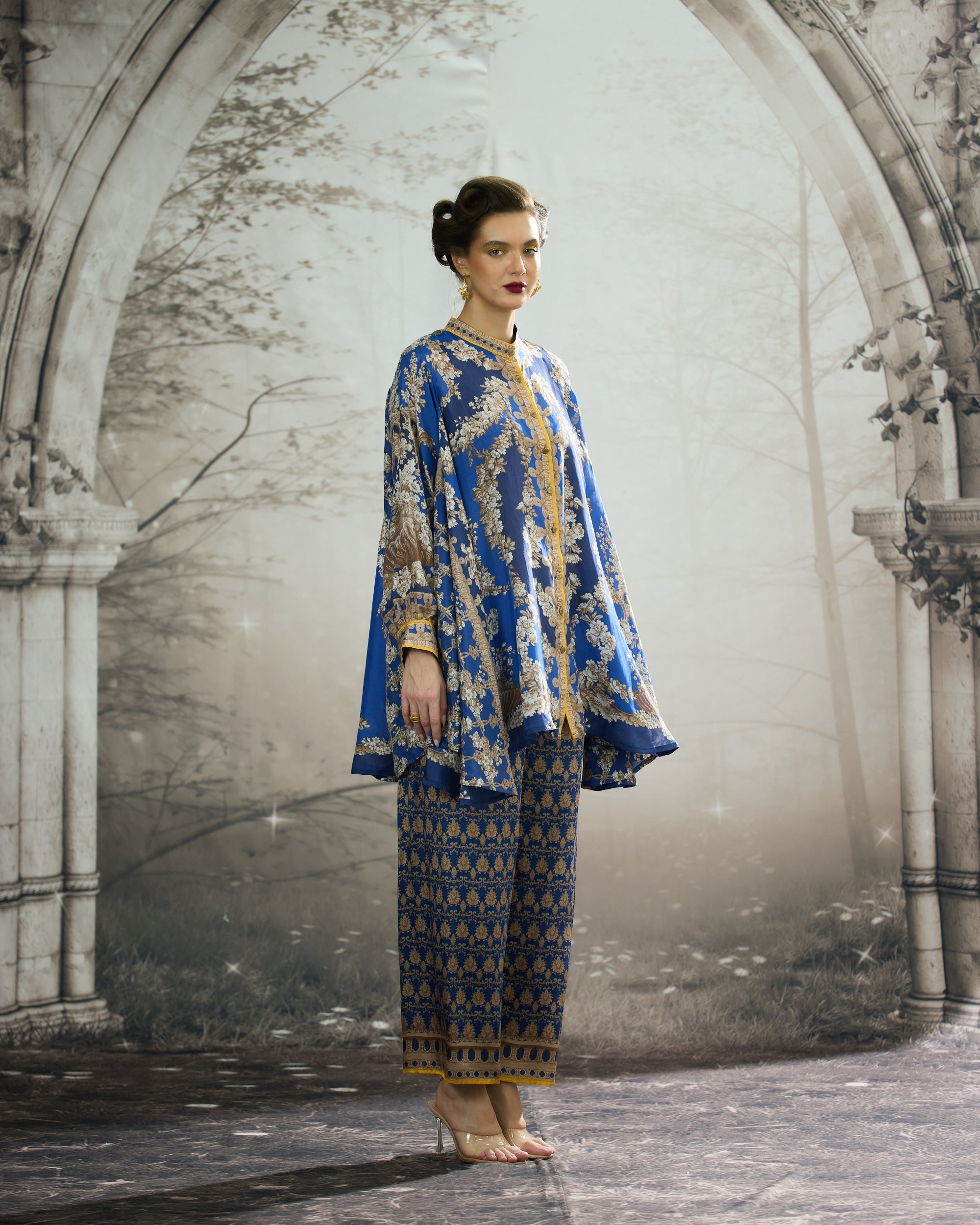 Rome : Nilofer - Blue