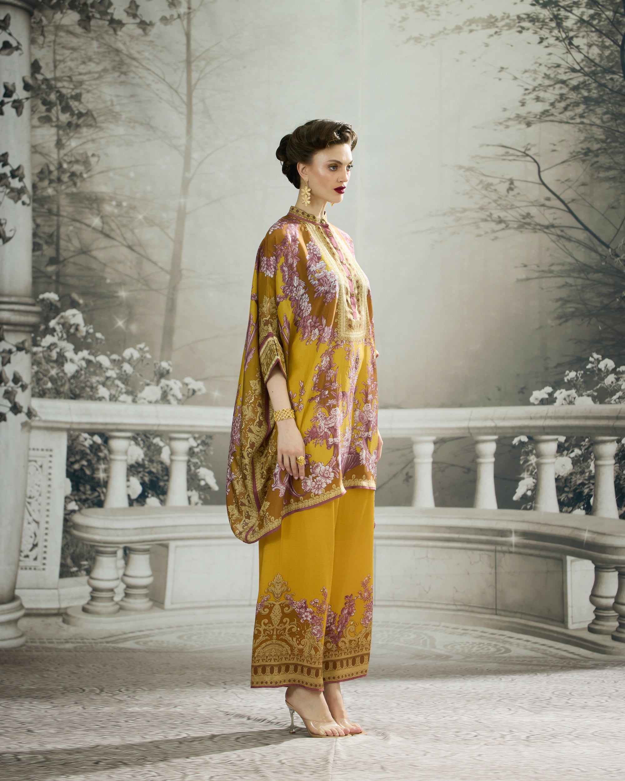 Rome : Chanel 36" - Mustard