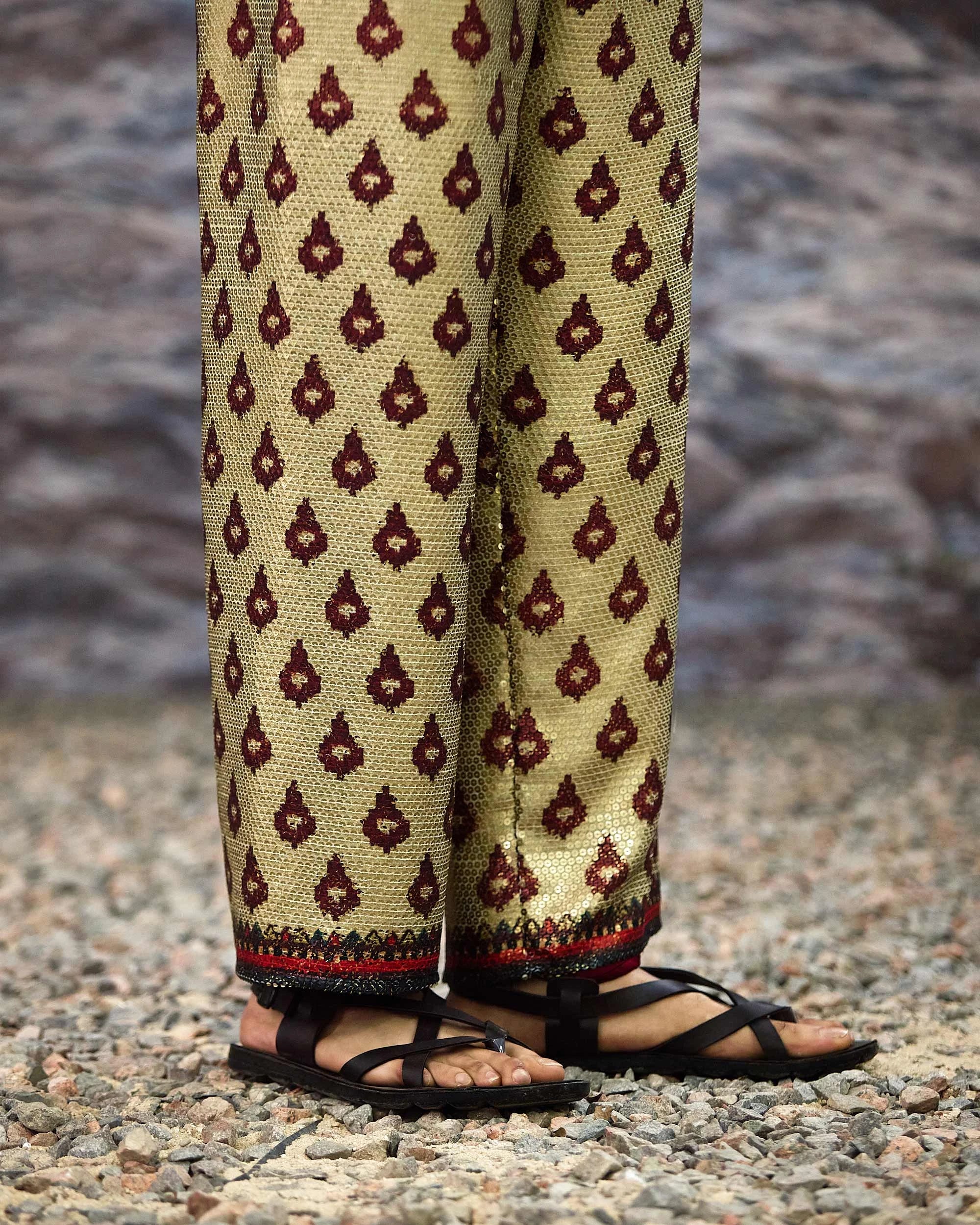 KASBAH : Yannis