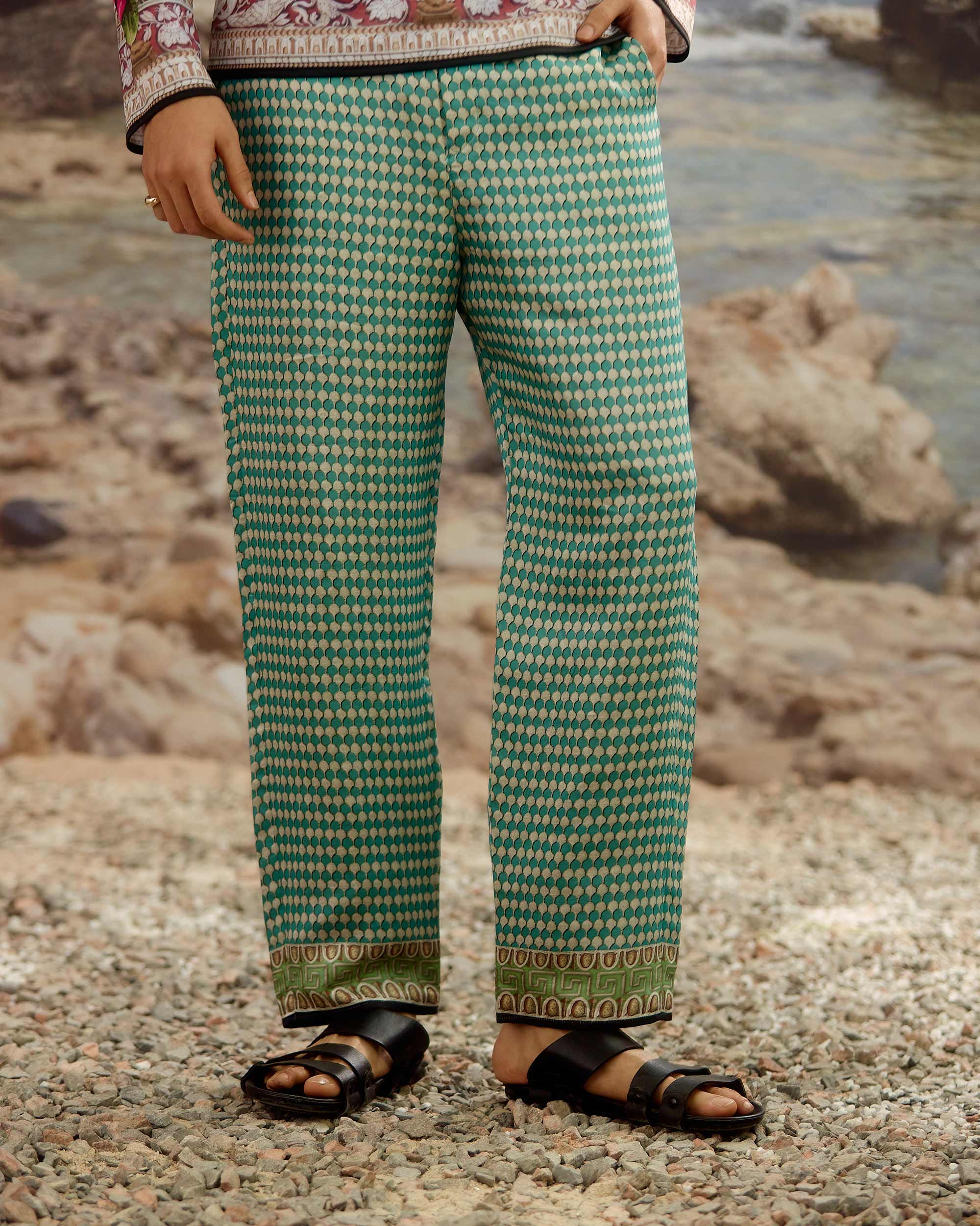Orvieto : Maximus - Aqua/Plum